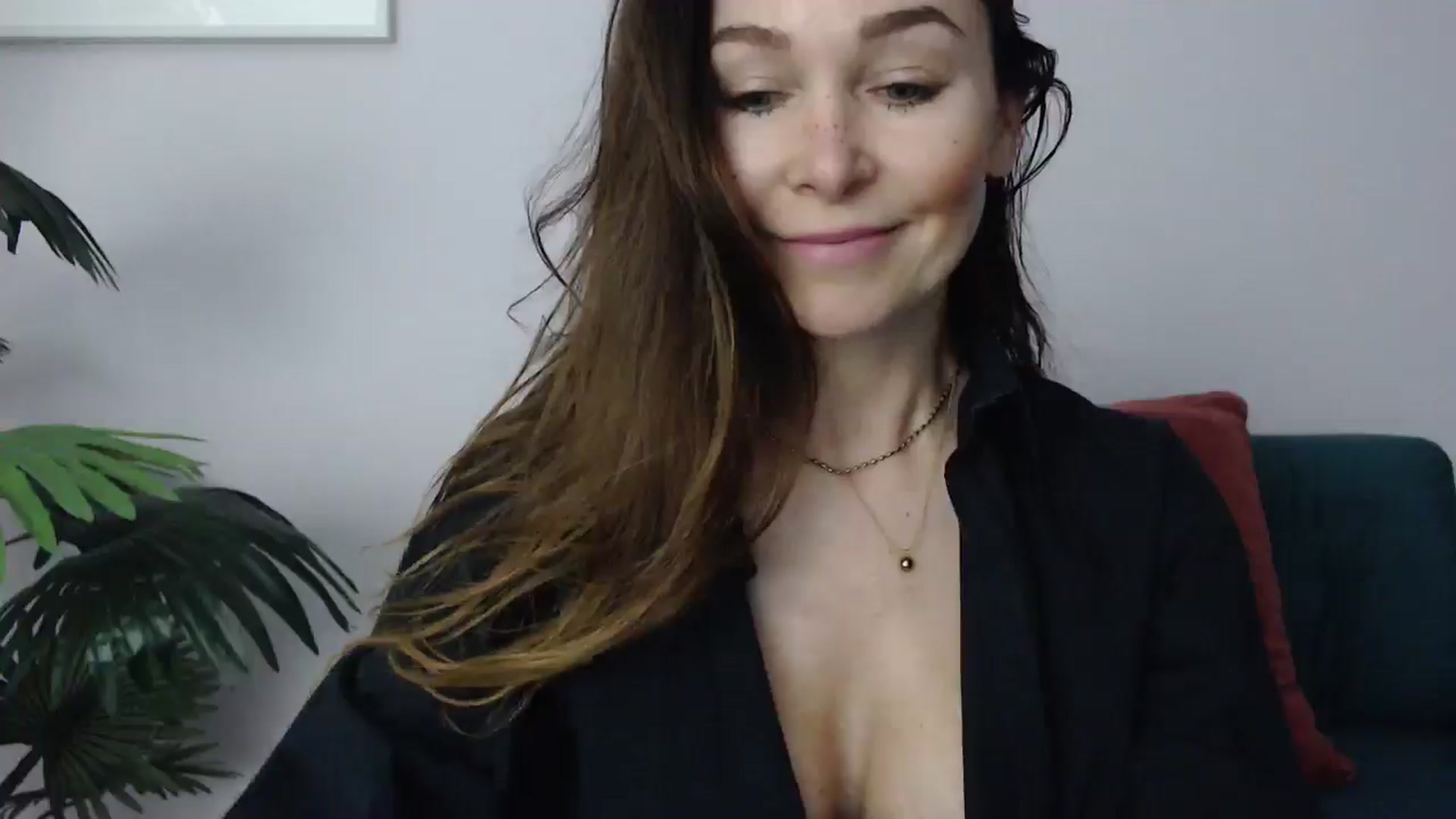 Gallery image thumbnail from Delilah_sweet's myfreecams stream on, 04/28/2025, 16:02 image 13 of 20