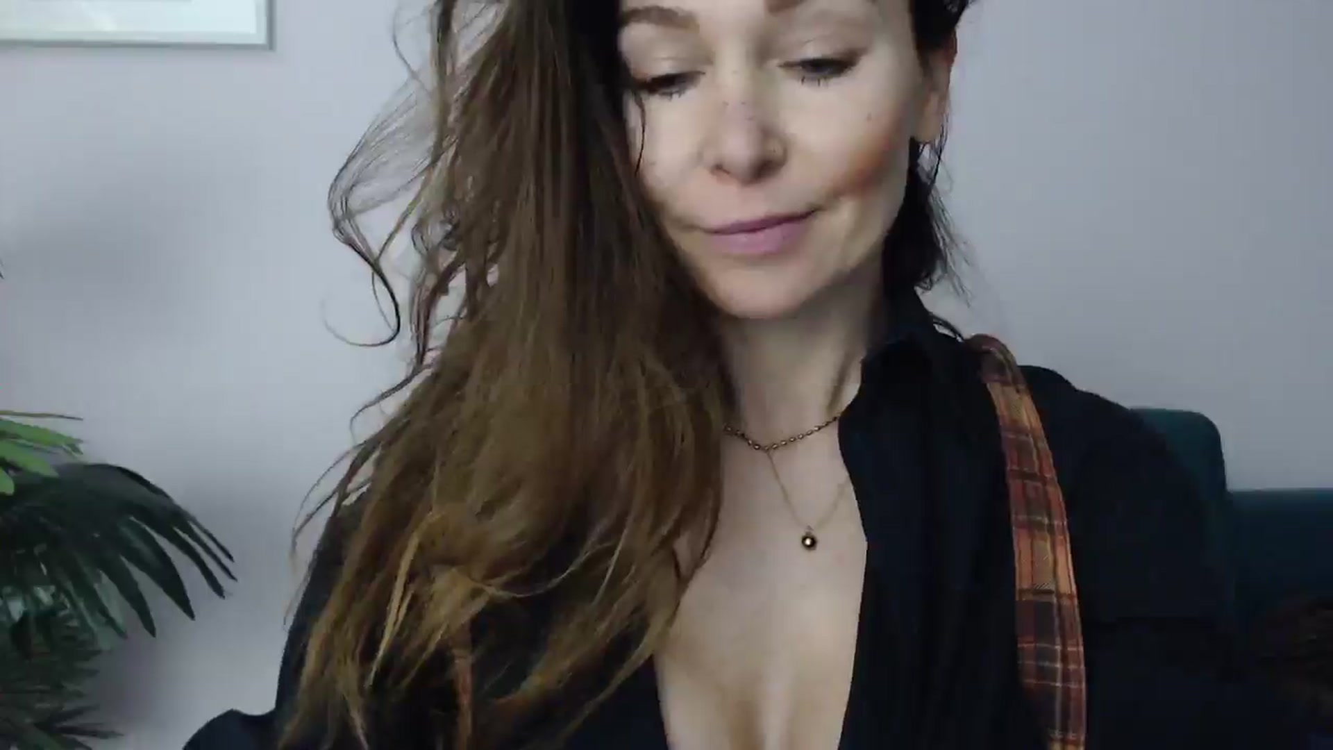 Gallery image thumbnail from Delilah_sweet's myfreecams stream on, 04/28/2025, 16:02 image 18 of 20