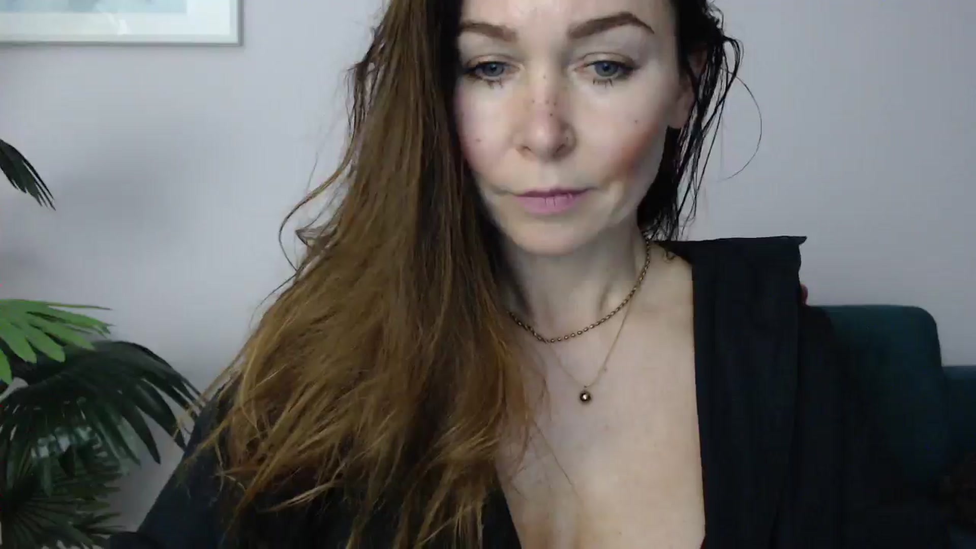 Gallery image thumbnail from Delilah_sweet's myfreecams stream on, 04/28/2025, 17:23 image 15 of 20