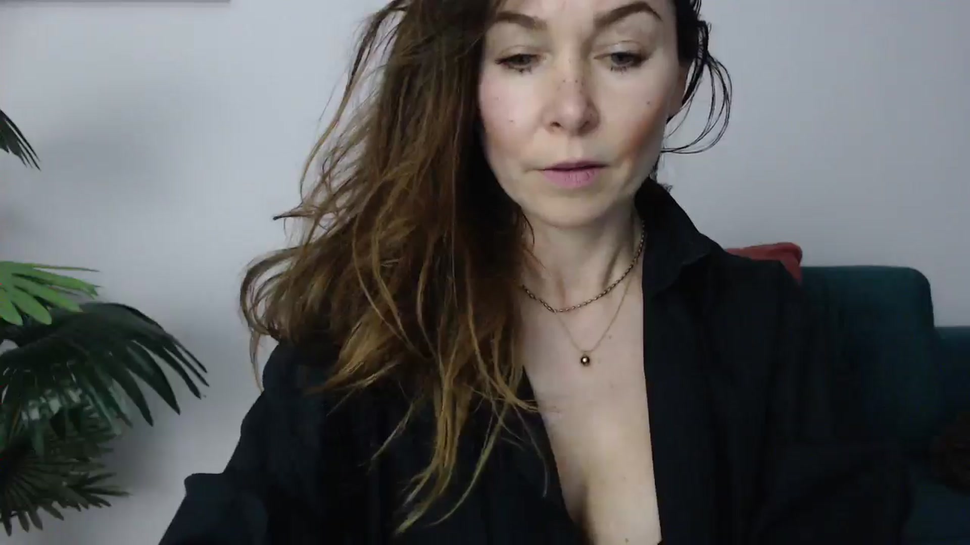 Gallery image thumbnail from Delilah_sweet's myfreecams stream on, 04/28/2025, 17:23 image 6 of 20