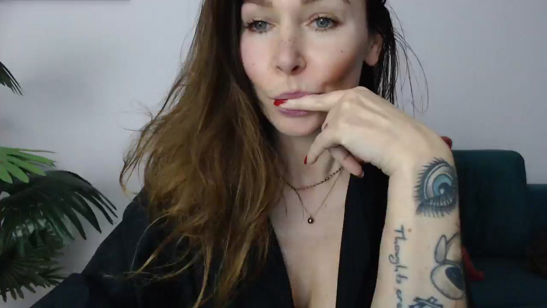Gallery image thumbnail from Delilah_sweet's myfreecams stream on, 04/28/2025, 17:23 image 1 of 20