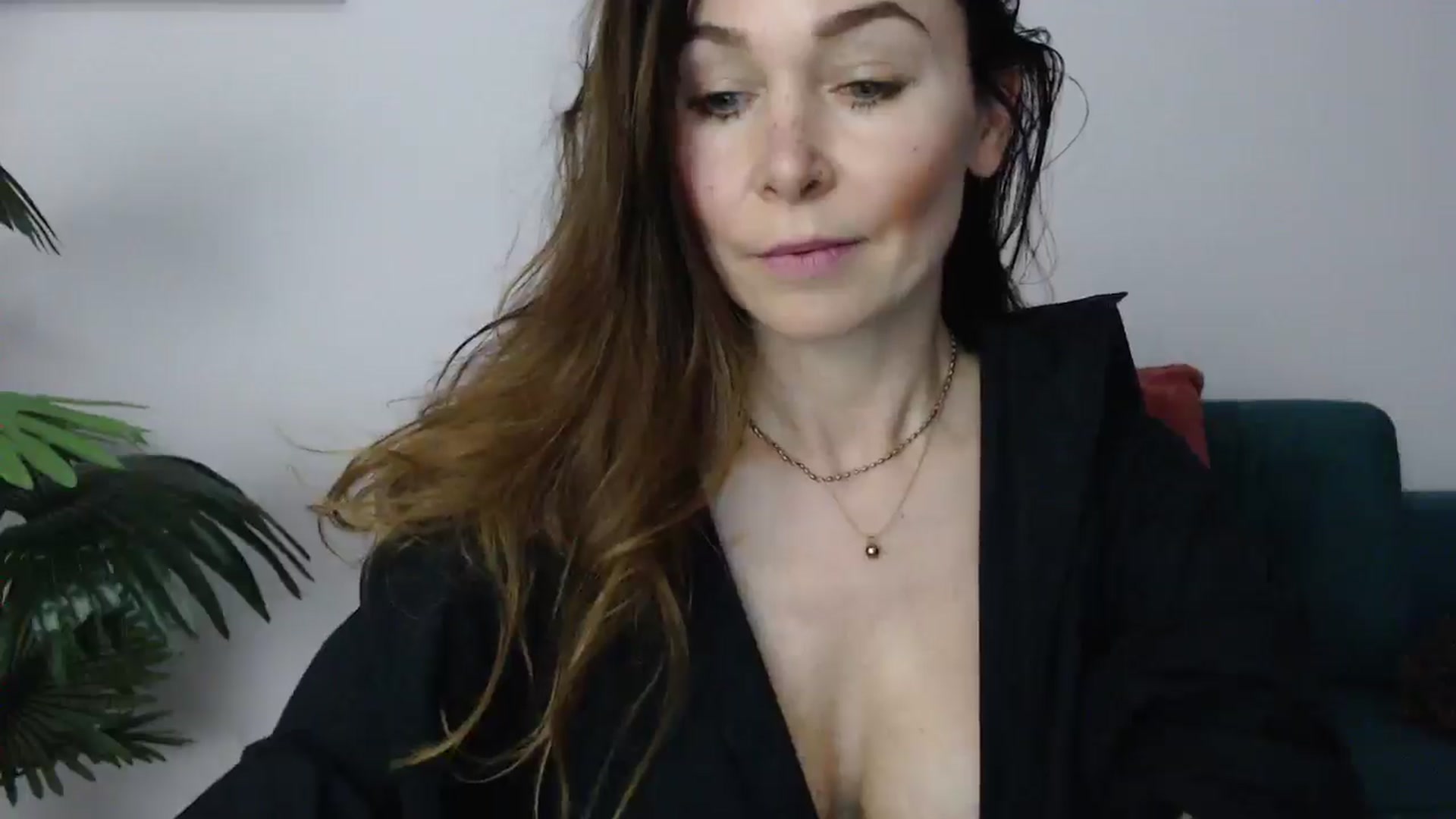 Gallery image thumbnail from Delilah_sweet's myfreecams stream on, 04/28/2025, 17:23 image 11 of 20