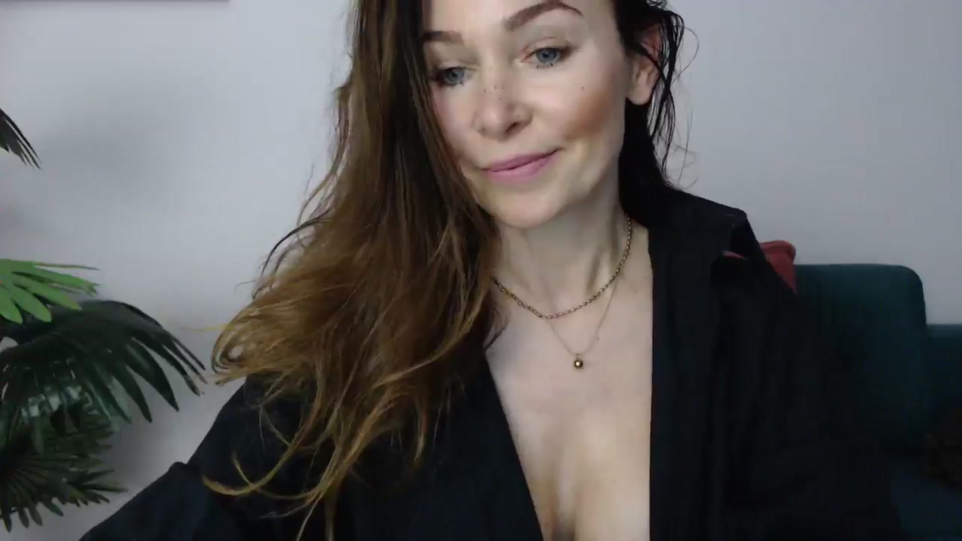 Gallery image thumbnail from Delilah_sweet's myfreecams stream on, 04/28/2025, 17:23 image 10 of 20