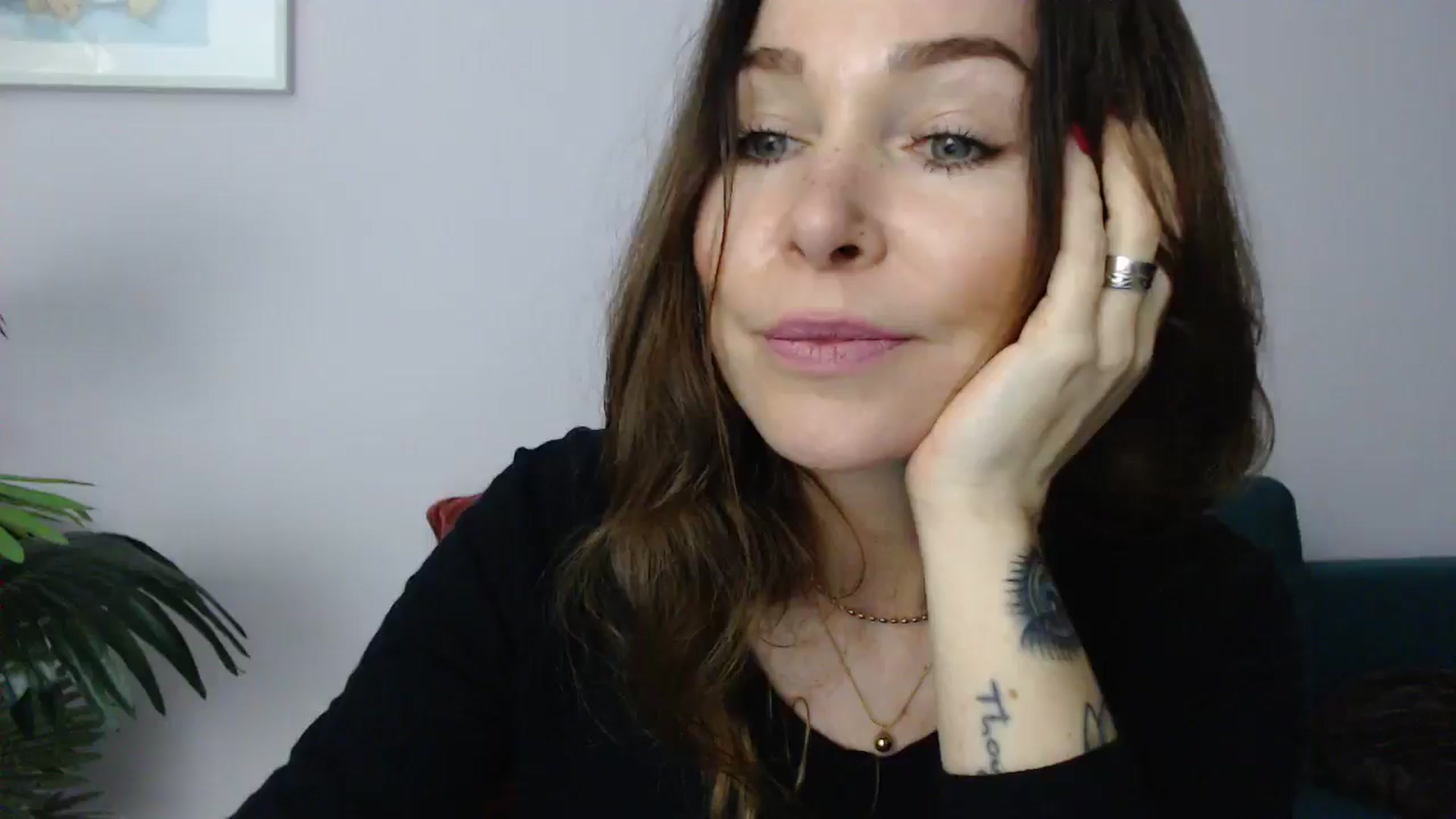 Gallery image thumbnail from Delilah_sweet's myfreecams stream on, 04/29/2025, 18:06 image 13 of 20