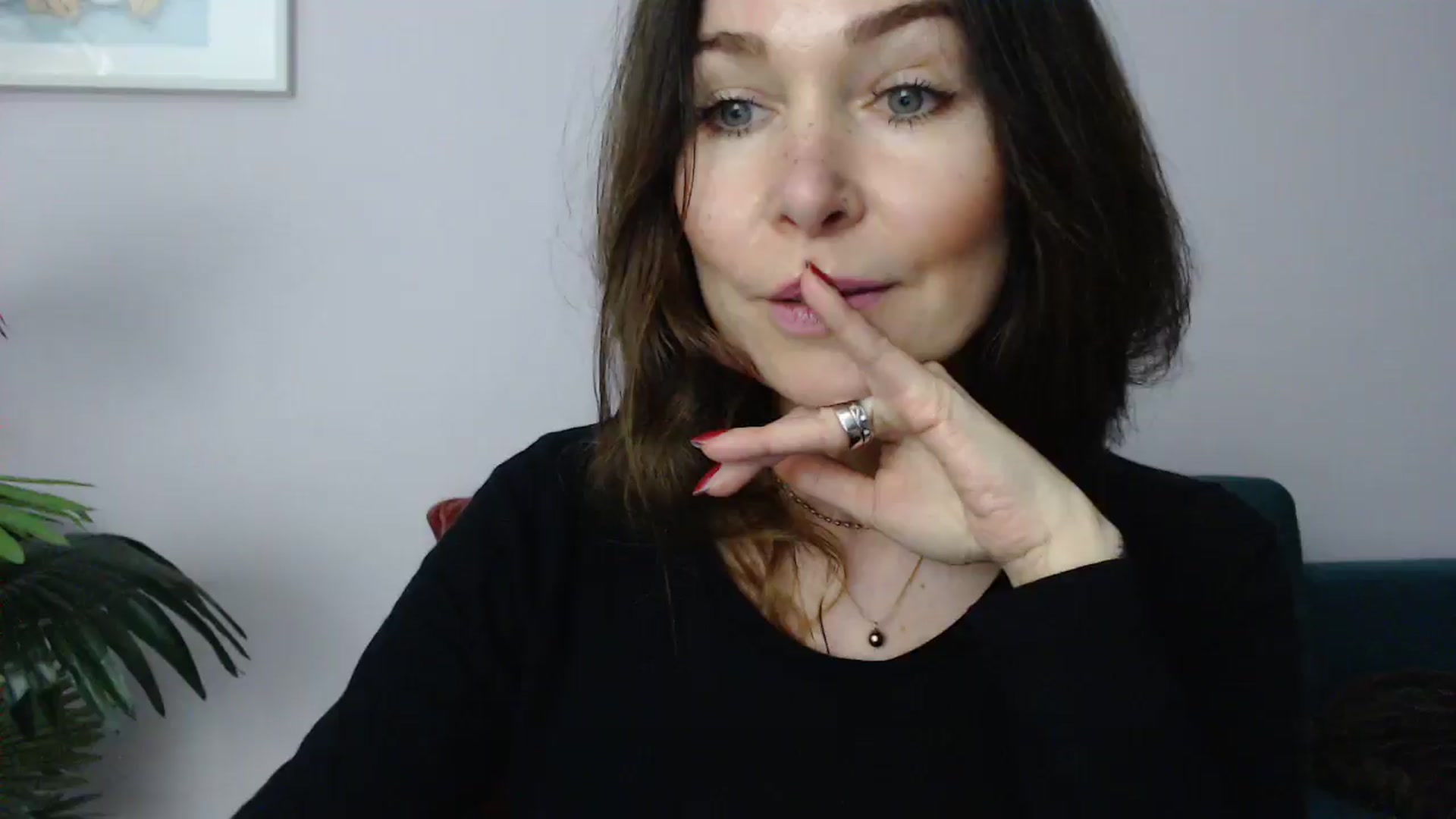 Gallery image thumbnail from Delilah_sweet's myfreecams stream on, 04/29/2025, 18:06 image 5 of 20