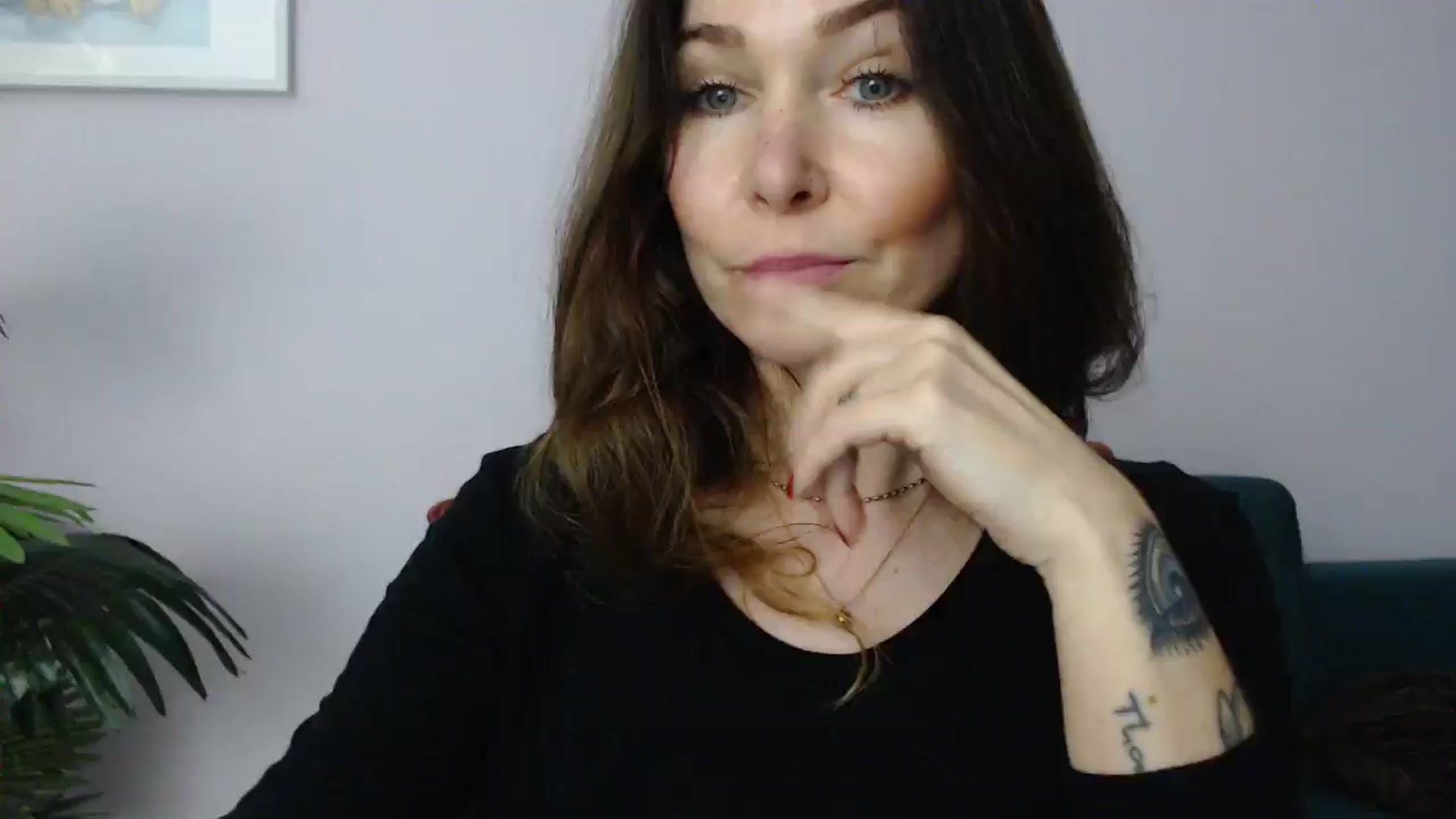Gallery image thumbnail from Delilah_sweet's myfreecams stream on, 04/29/2025, 18:06 image 9 of 20