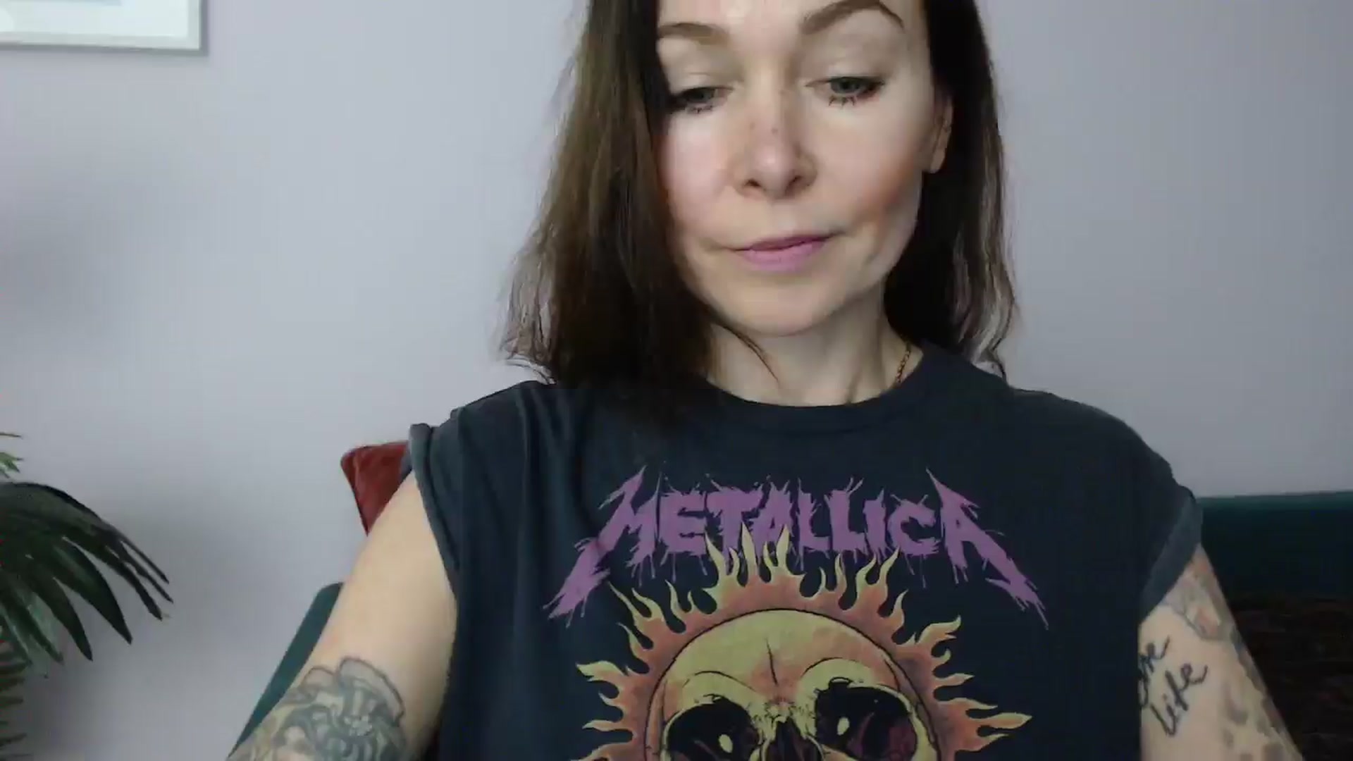 Gallery image thumbnail from Delilah_sweet's myfreecams stream on, 04/30/2025, 17:29 image 19 of 20