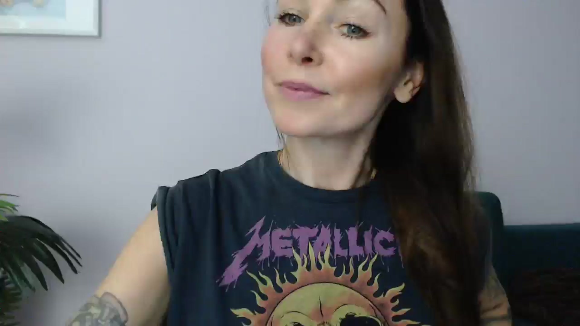 Gallery image thumbnail from Delilah_sweet's myfreecams stream on, 04/30/2025, 17:29 image 7 of 20