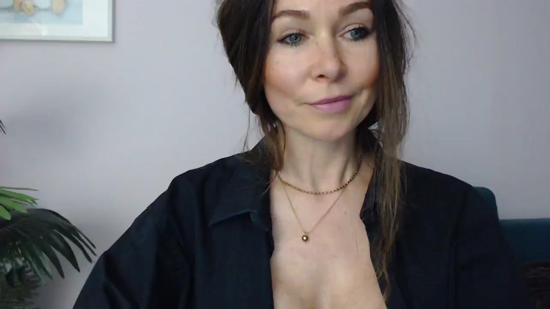 Gallery image thumbnail from Delilah_sweet's myfreecams stream on, 05/06/2025, 16:23 image 14 of 20