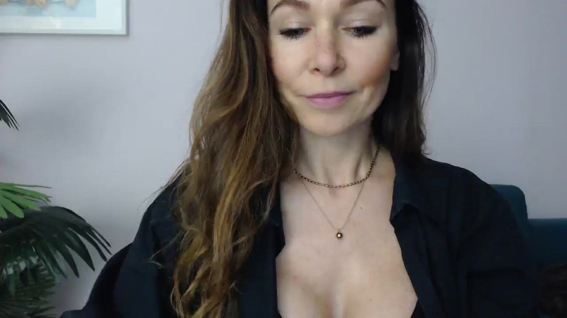 Gallery image thumbnail from Delilah_sweet's myfreecams stream on, 05/06/2025, 16:23 image 3 of 20