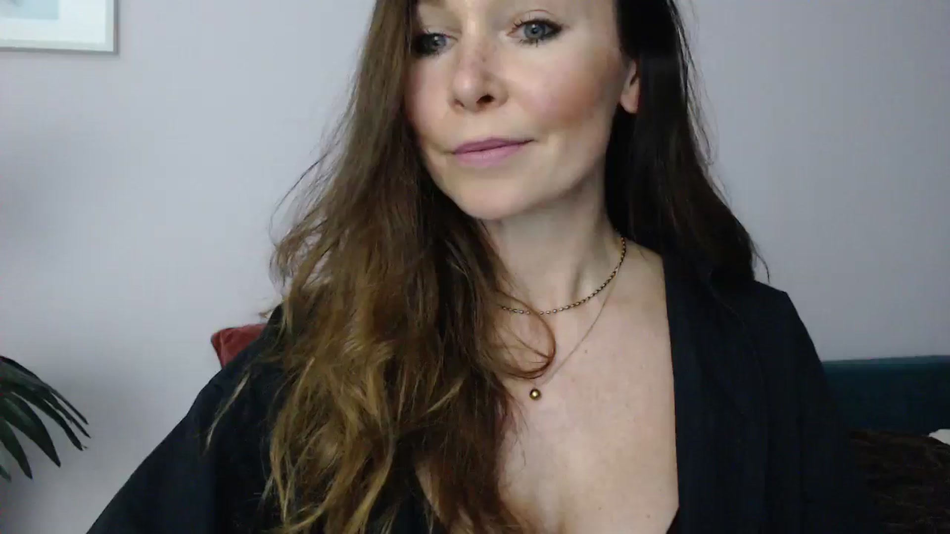 Gallery image thumbnail from Delilah_sweet's myfreecams stream on, 05/06/2025, 17:10 image 20 of 20