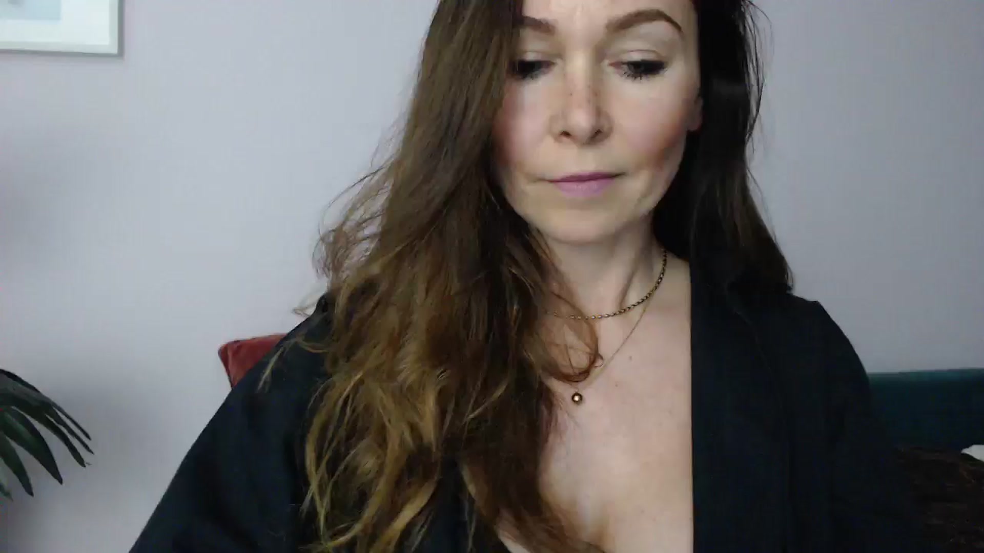 Gallery image thumbnail from Delilah_sweet's myfreecams stream on, 05/06/2025, 17:10 image 17 of 20
