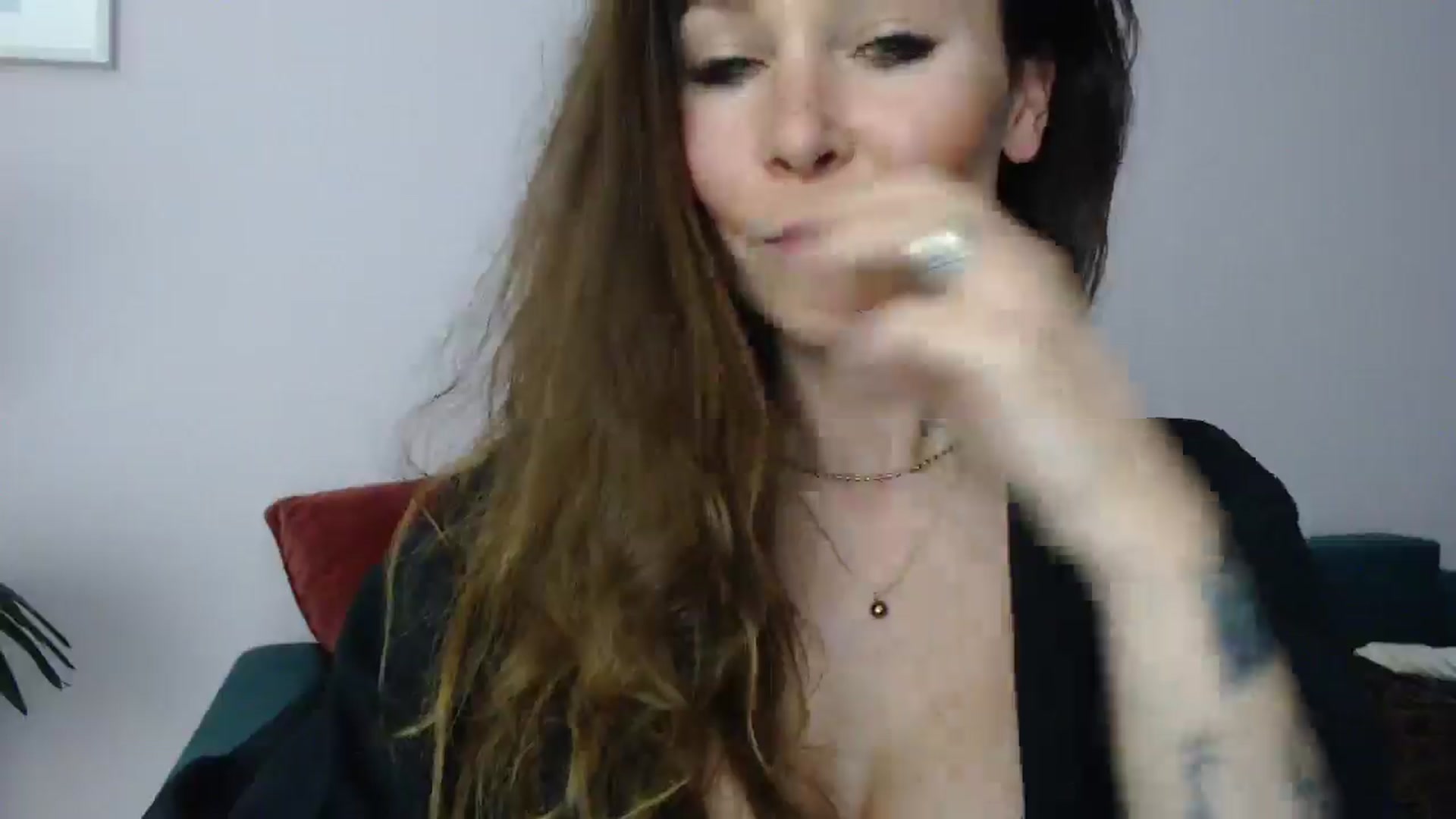 Gallery image thumbnail from Delilah_sweet's myfreecams stream on, 05/06/2025, 17:10 image 2 of 20