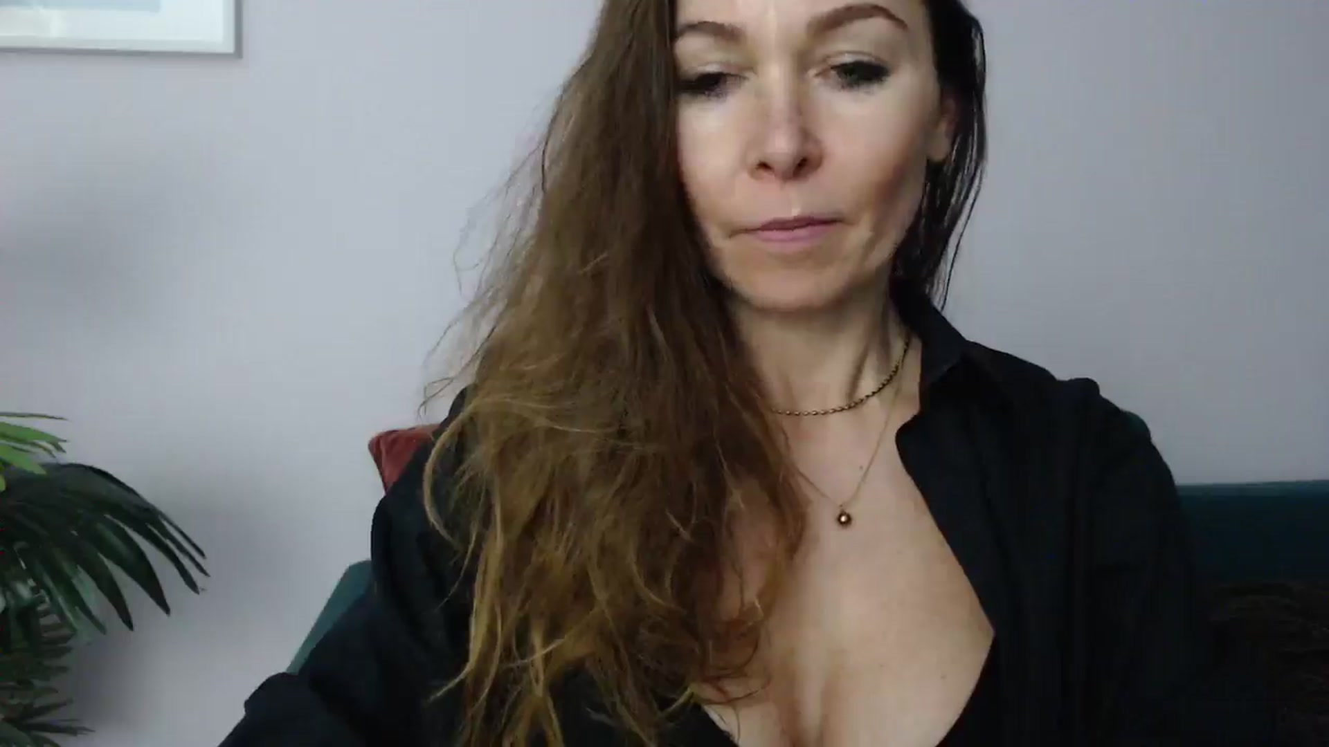 Gallery image thumbnail from Delilah_sweet's myfreecams stream on, 05/06/2025, 19:10 image 8 of 20