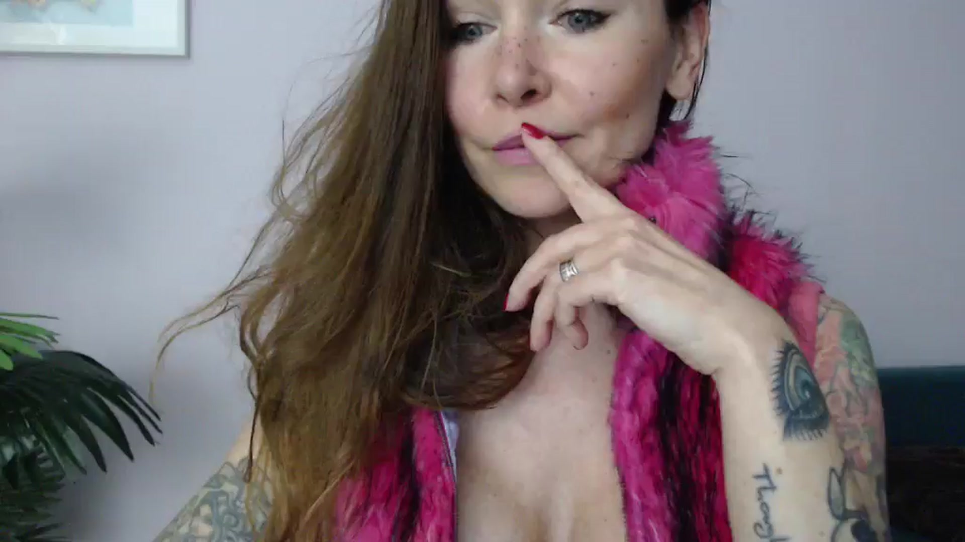 Gallery image thumbnail from Delilah_sweet's myfreecams stream on, 05/08/2025, 14:25 image 18 of 20
