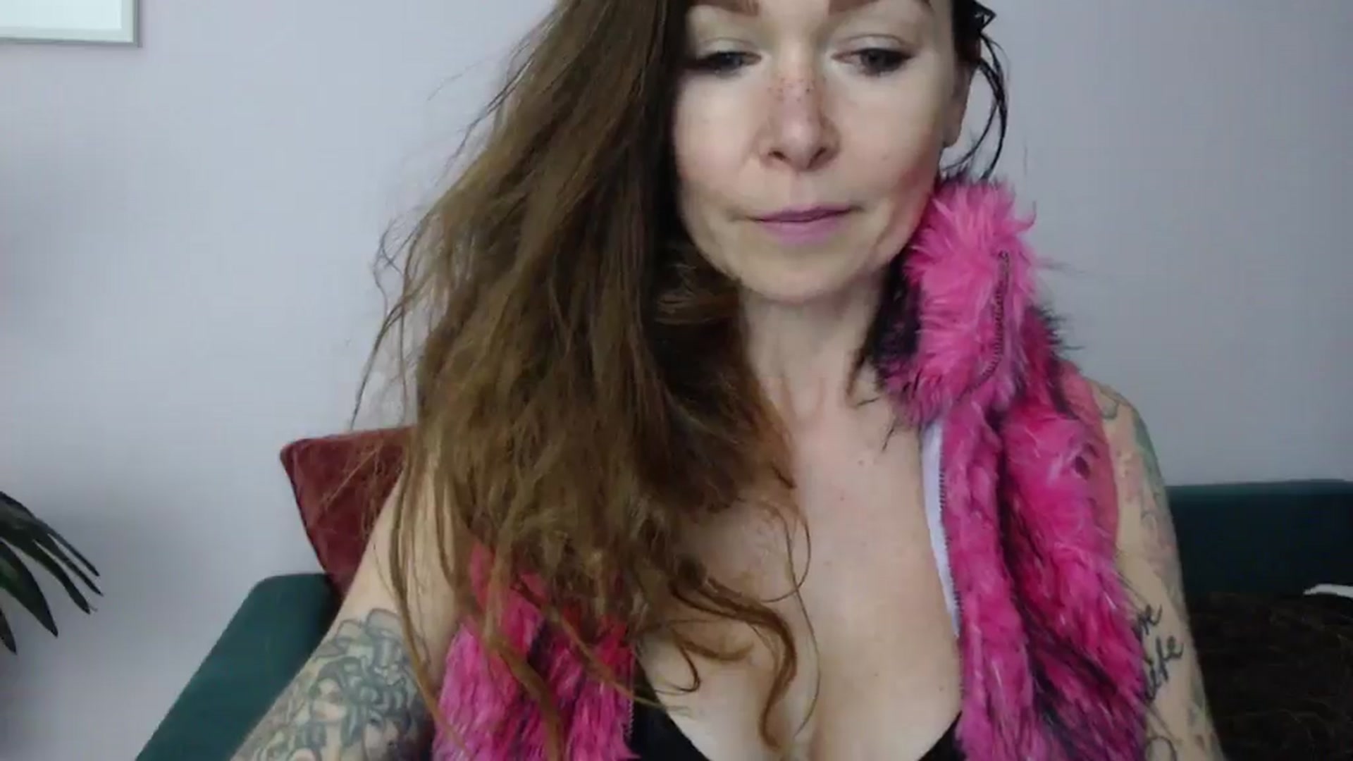 Gallery image thumbnail from Delilah_sweet's myfreecams stream on, 05/08/2025, 16:36 image 14 of 20