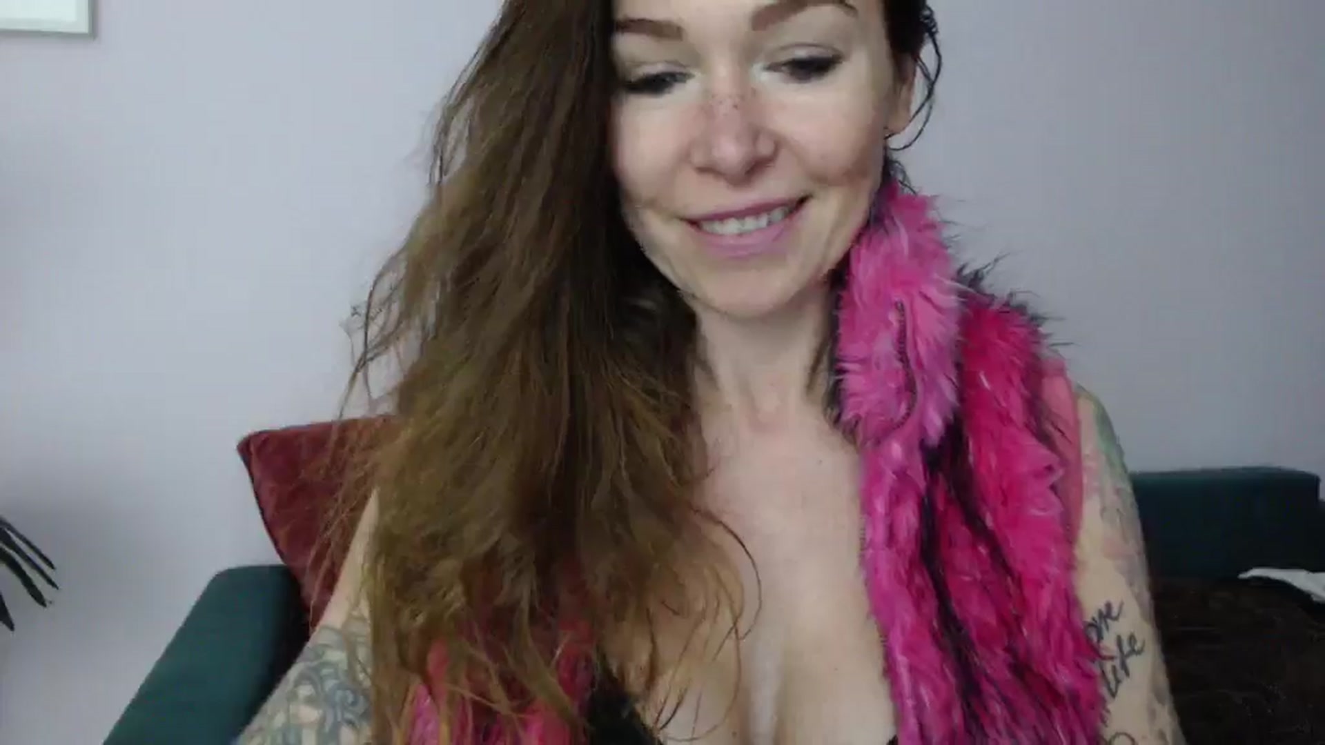 Gallery image thumbnail from Delilah_sweet's myfreecams stream on, 05/08/2025, 16:36 image 19 of 20
