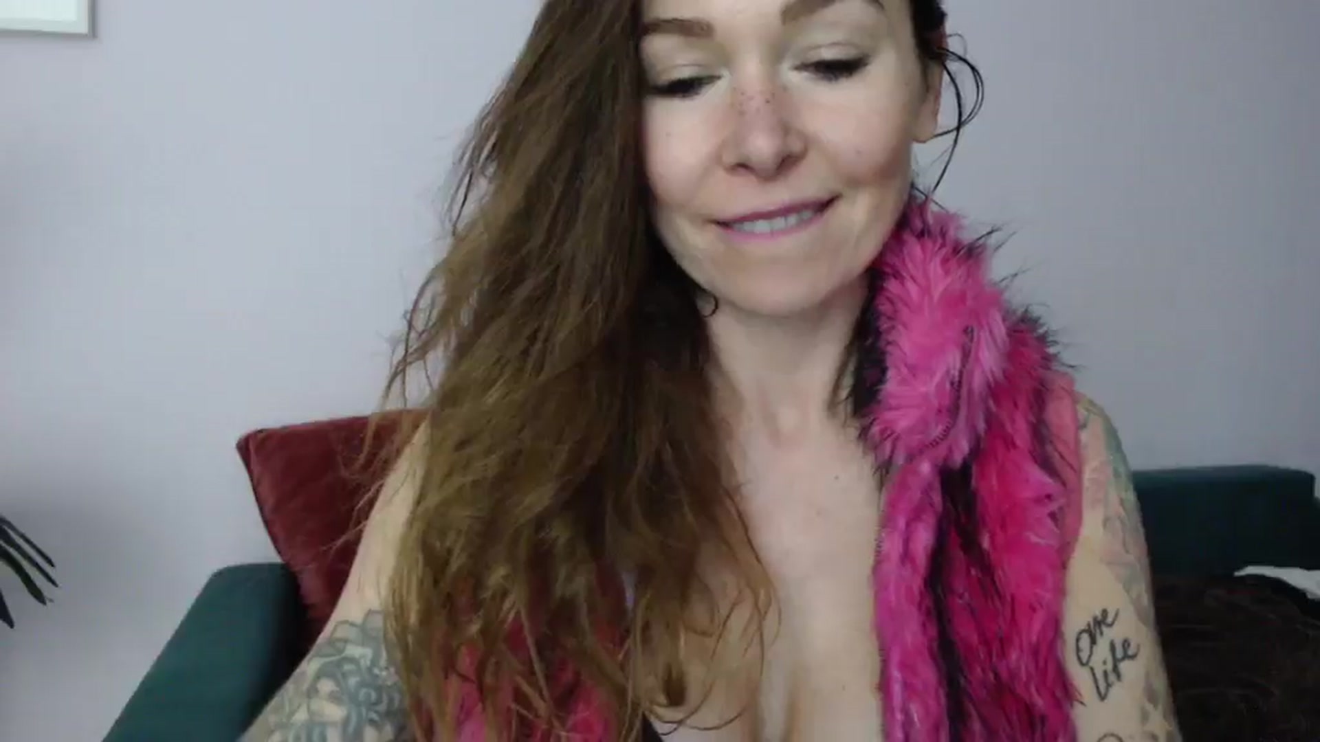 Gallery image thumbnail from Delilah_sweet's myfreecams stream on, 05/08/2025, 16:36 image 20 of 20
