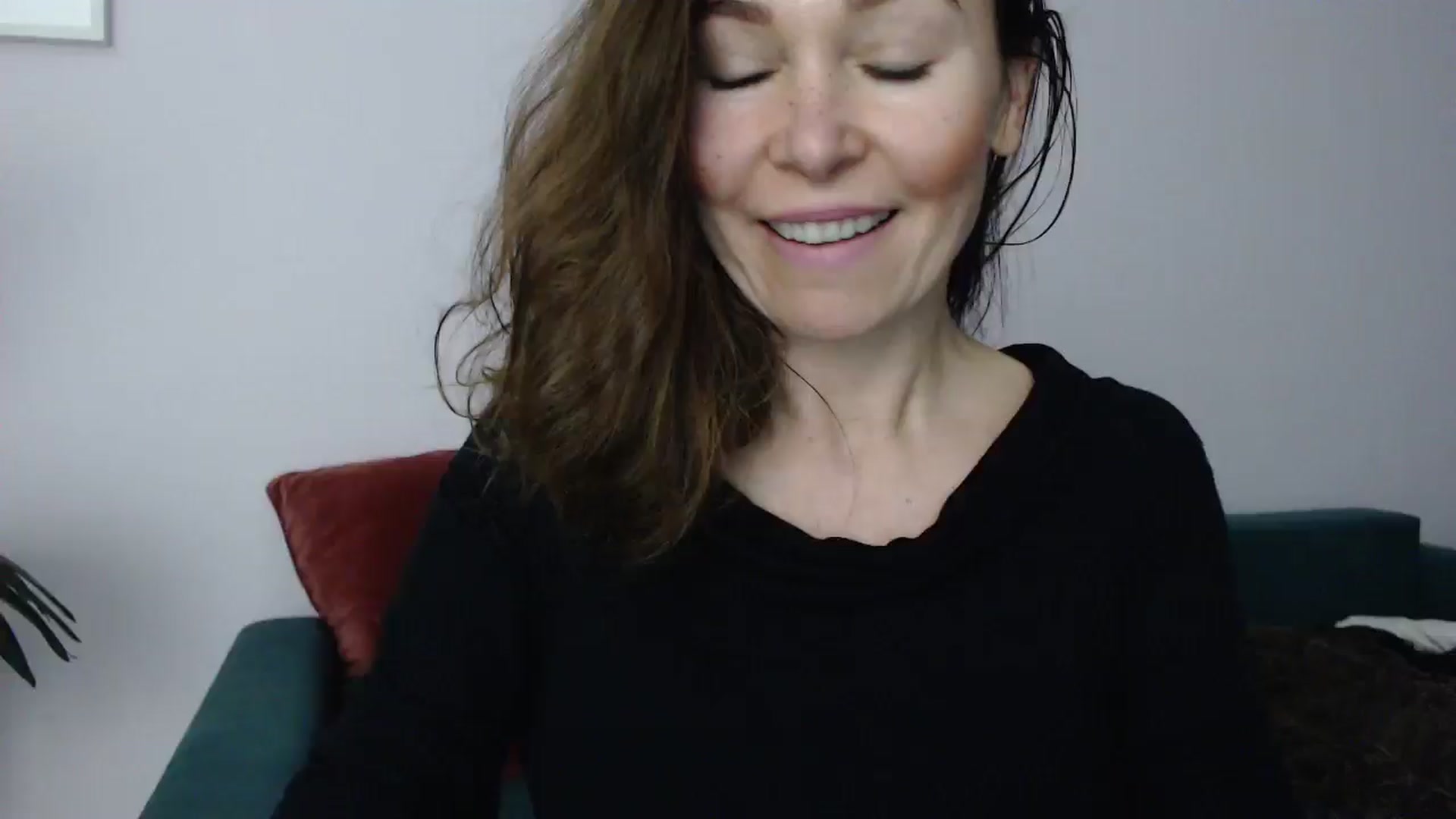 Gallery image thumbnail from Delilah_sweet's myfreecams stream on, 05/12/2025, 17:11 image 4 of 20