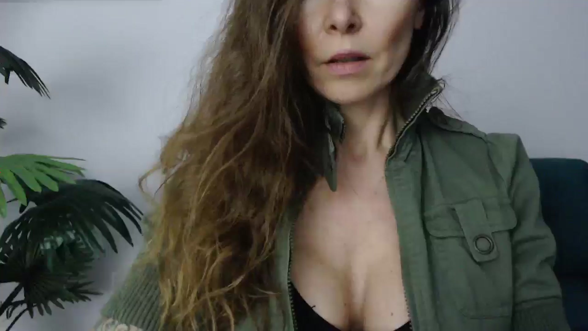 Gallery image thumbnail from Delilah_sweet's myfreecams stream on, 05/15/2025, 16:34 image 14 of 20
