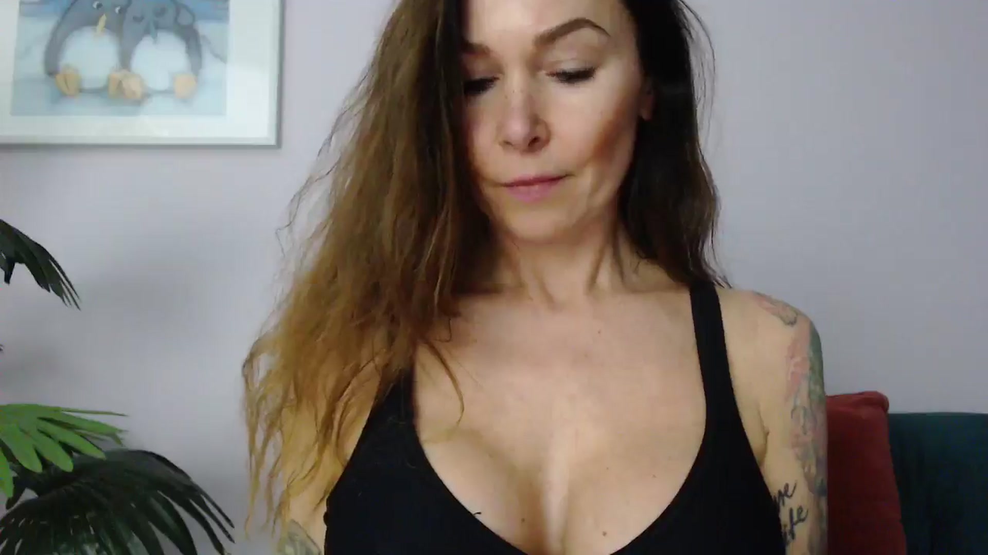 Gallery image thumbnail from Delilah_sweet's myfreecams stream on, 05/15/2025, 16:34 image 20 of 20