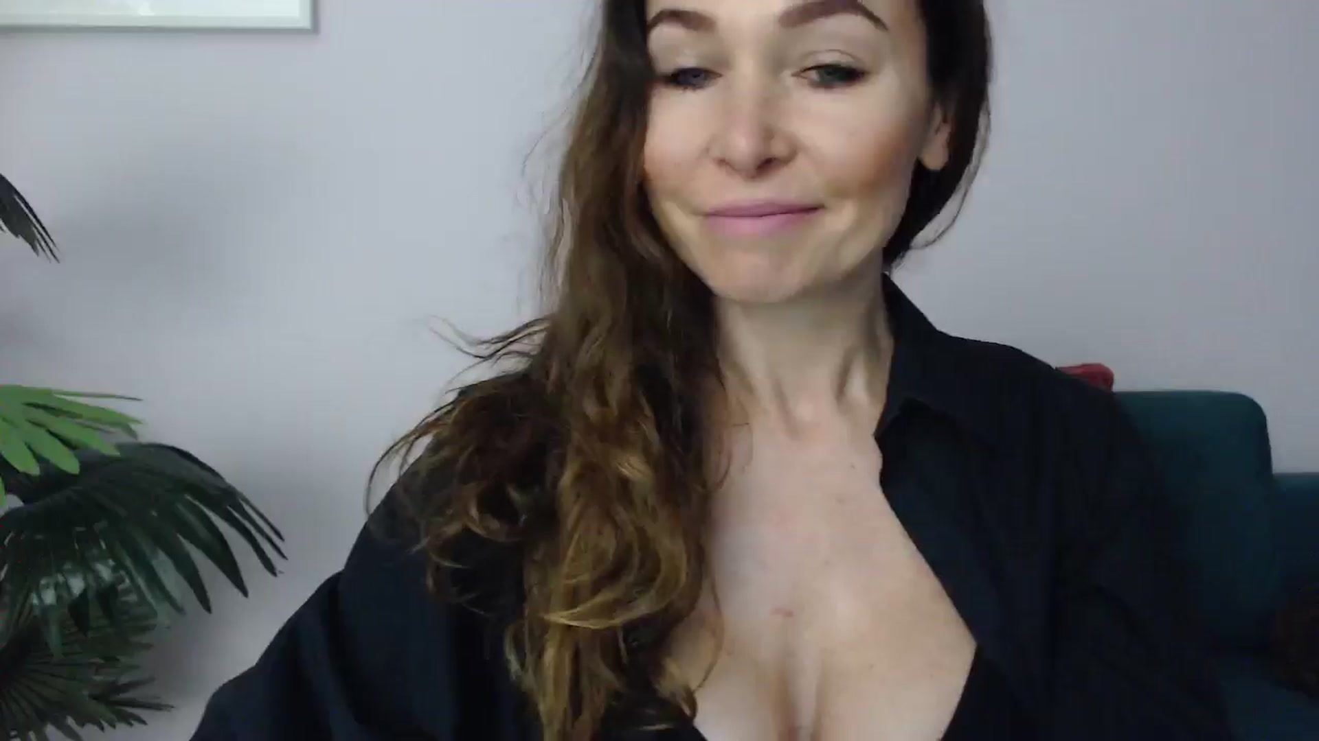 Gallery image thumbnail from Delilah_sweet's myfreecams stream on, 05/19/2025, 15:43 image 14 of 20