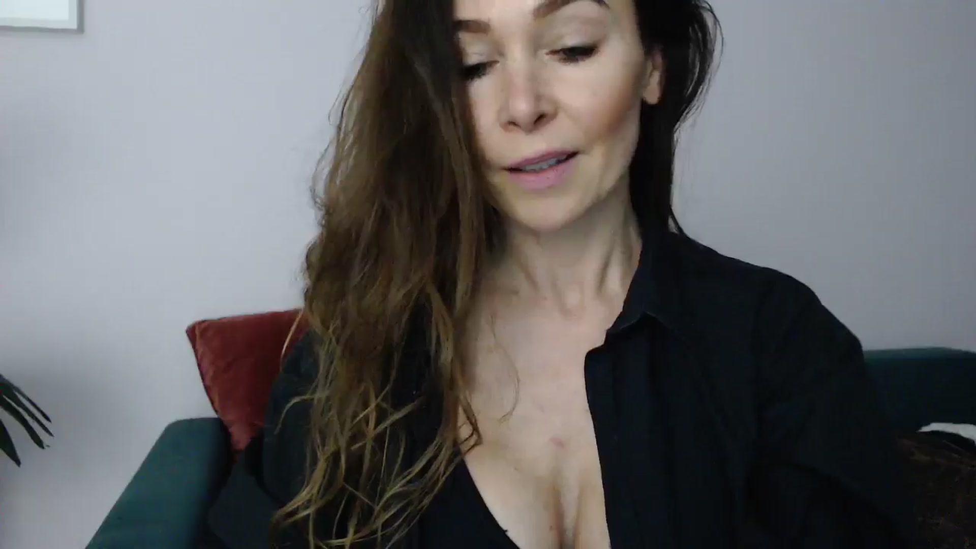 Gallery image thumbnail from Delilah_sweet's myfreecams stream on, 05/19/2025, 16:42 image 2 of 20