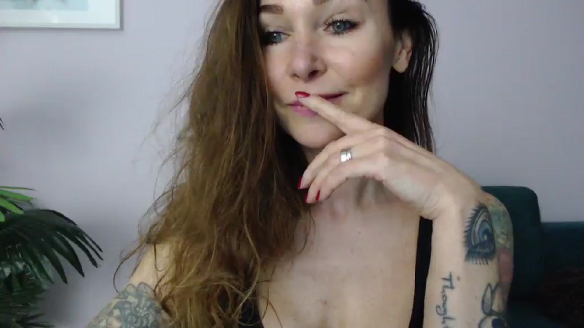 Gallery image thumbnail from Delilah_sweet's myfreecams stream on, 05/19/2025, 18:22 image 18 of 20