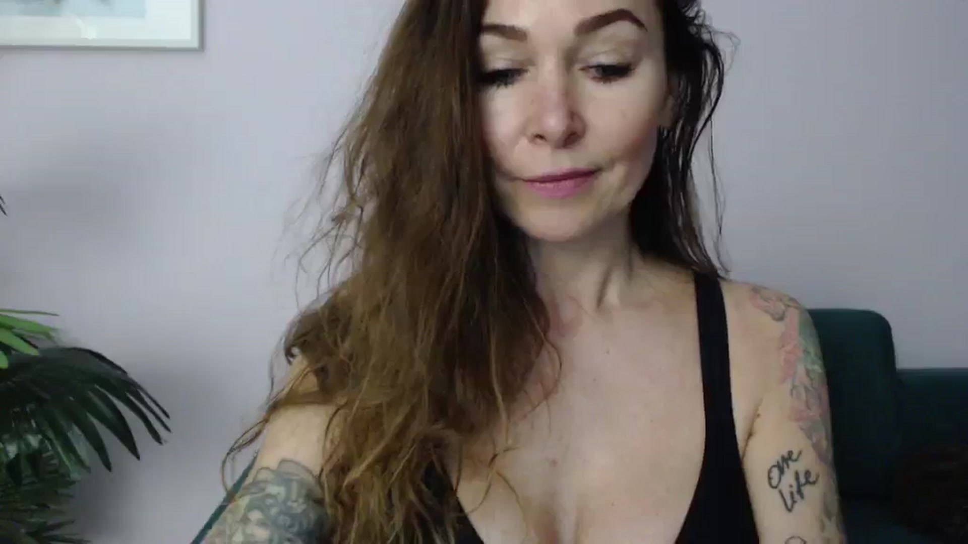 Gallery image thumbnail from Delilah_sweet's myfreecams stream on, 05/19/2025, 18:22 image 20 of 20