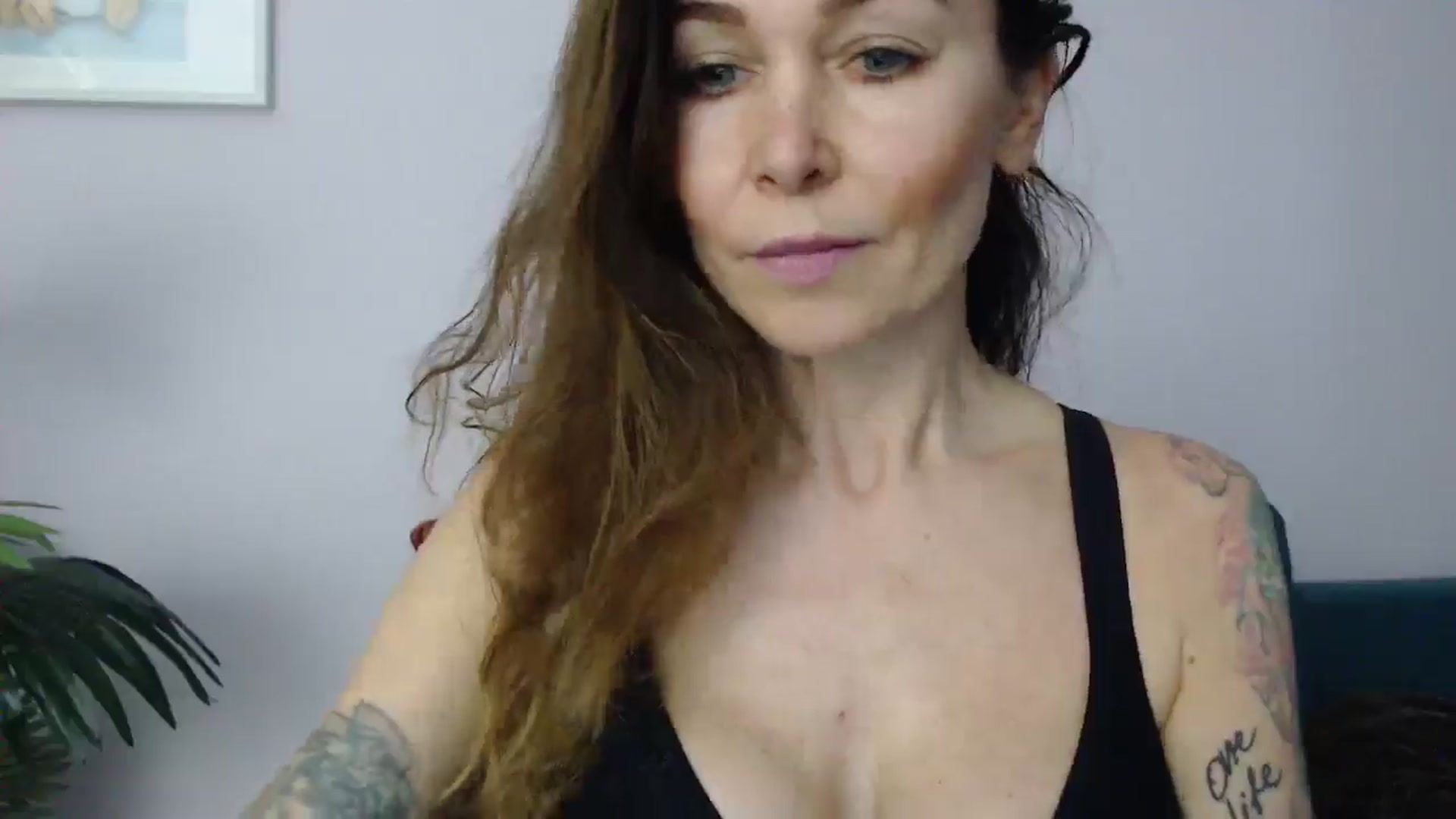 Gallery image thumbnail from Delilah_sweet's myfreecams stream on, 05/20/2025, 16:17 image 4 of 20