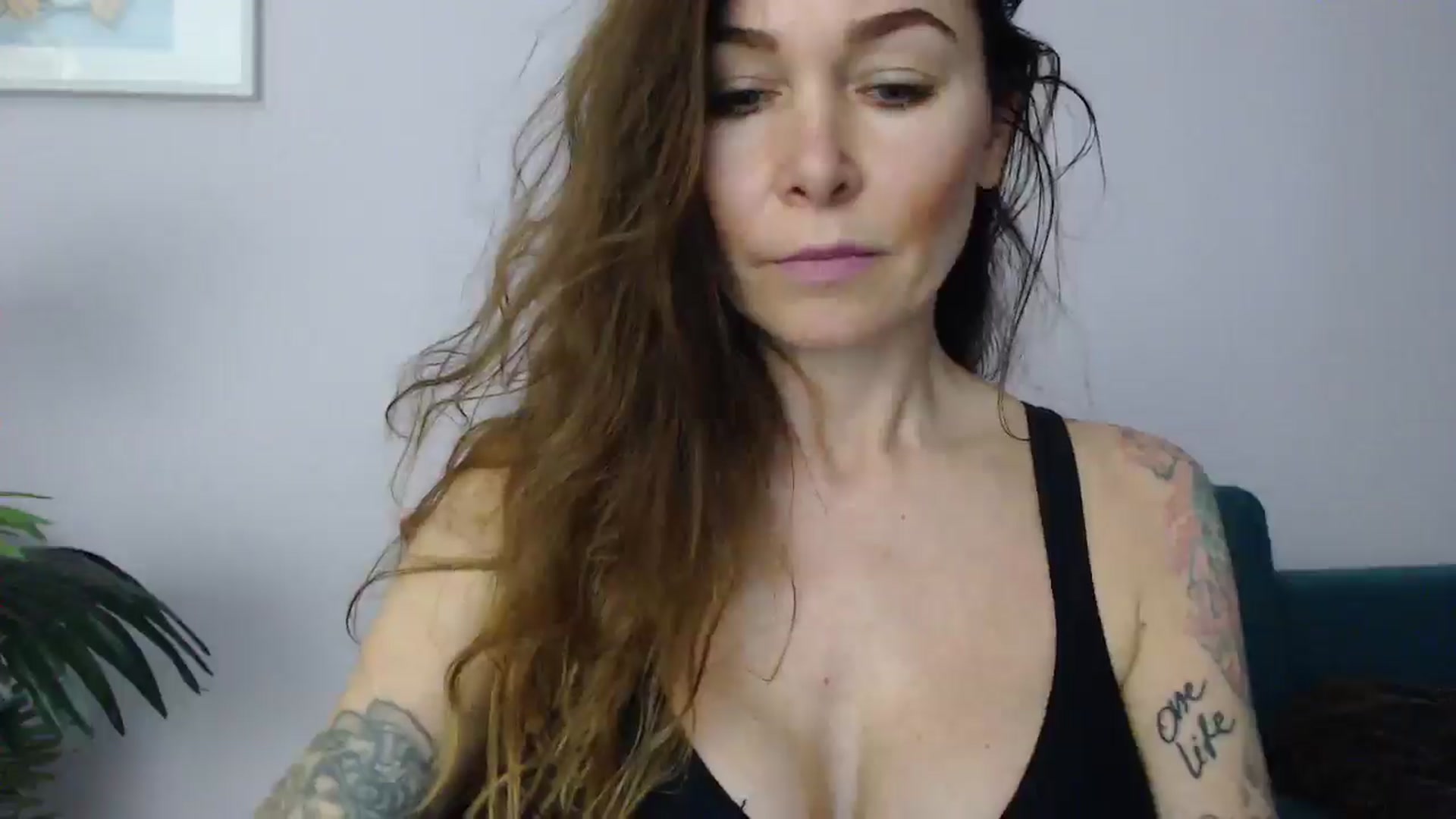 Gallery image thumbnail from Delilah_sweet's myfreecams stream on, 05/20/2025, 16:17 image 20 of 20