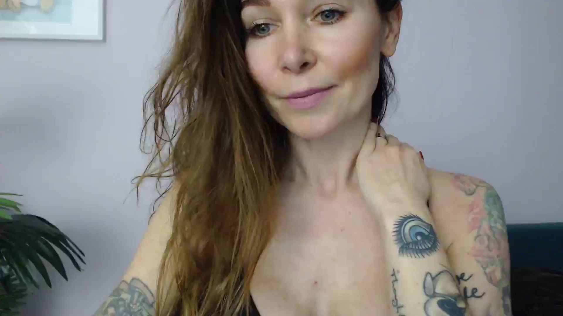 Gallery image thumbnail from Delilah_sweet's myfreecams stream on, 05/20/2025, 16:17 image 1 of 20