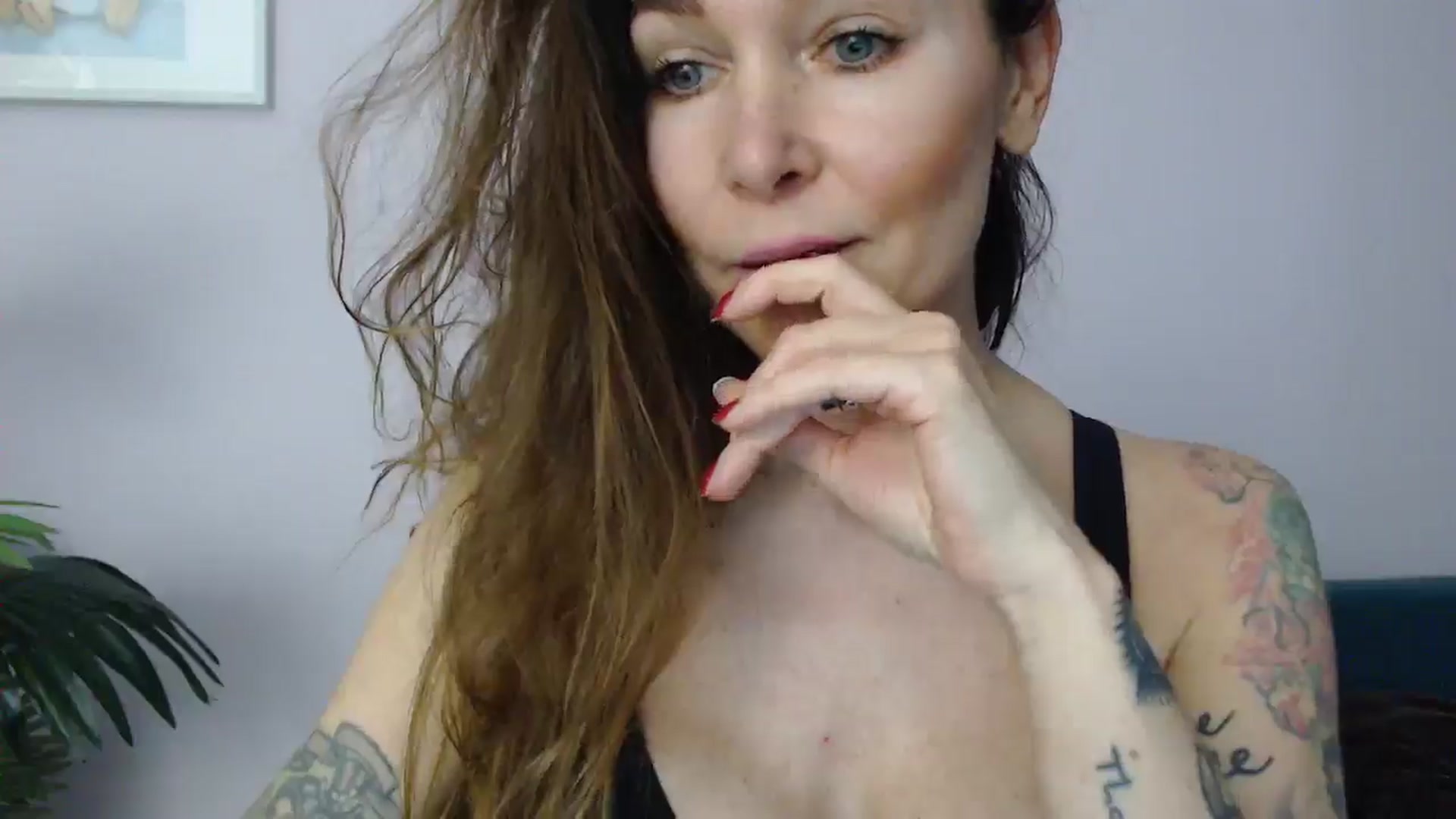 Gallery image thumbnail from Delilah_sweet's myfreecams stream on, 05/20/2025, 16:17 image 2 of 20