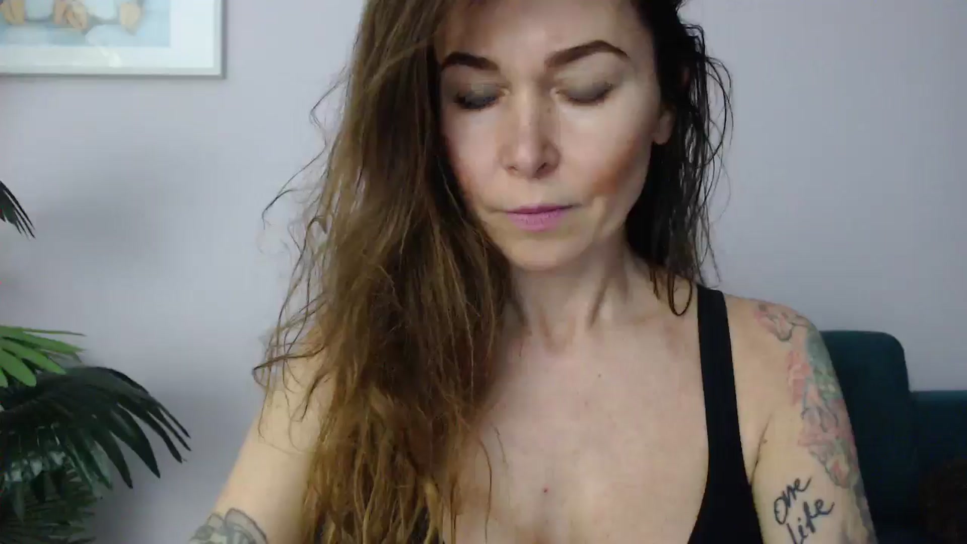 Gallery image thumbnail from Delilah_sweet's myfreecams stream on, 05/20/2025, 18:08 image 2 of 20