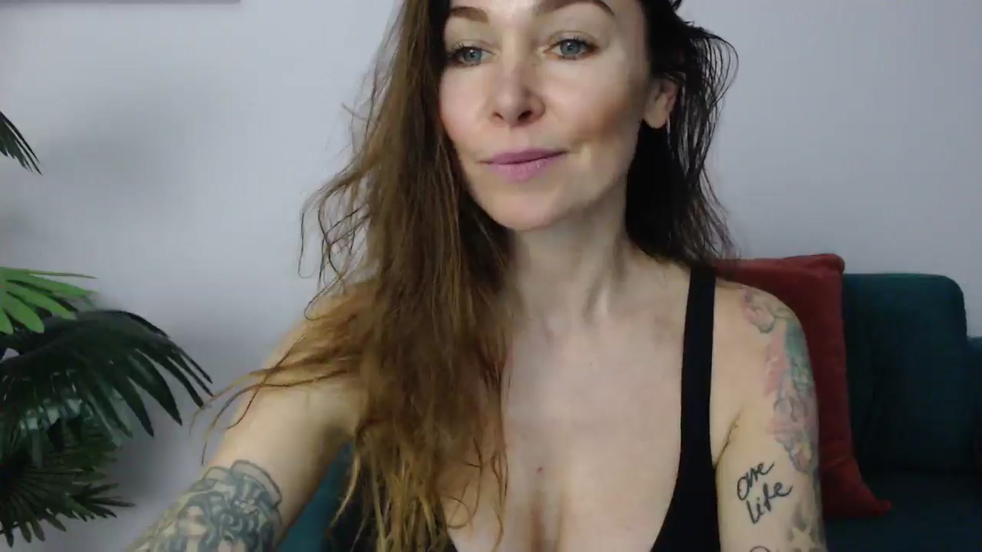 Gallery image thumbnail from Delilah_sweet's myfreecams stream on, 05/20/2025, 18:08 image 13 of 20
