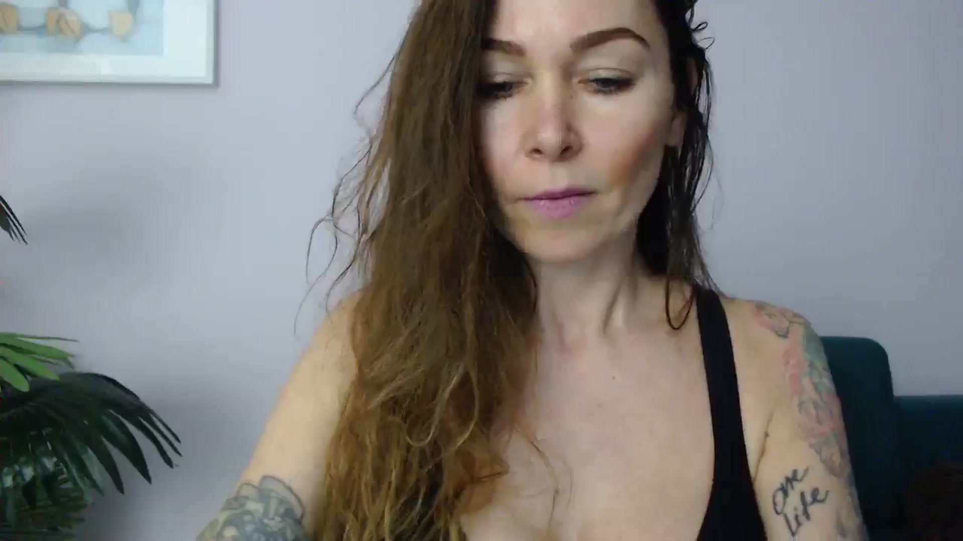 Gallery image thumbnail from Delilah_sweet's myfreecams stream on, 05/20/2025, 18:08 image 5 of 20