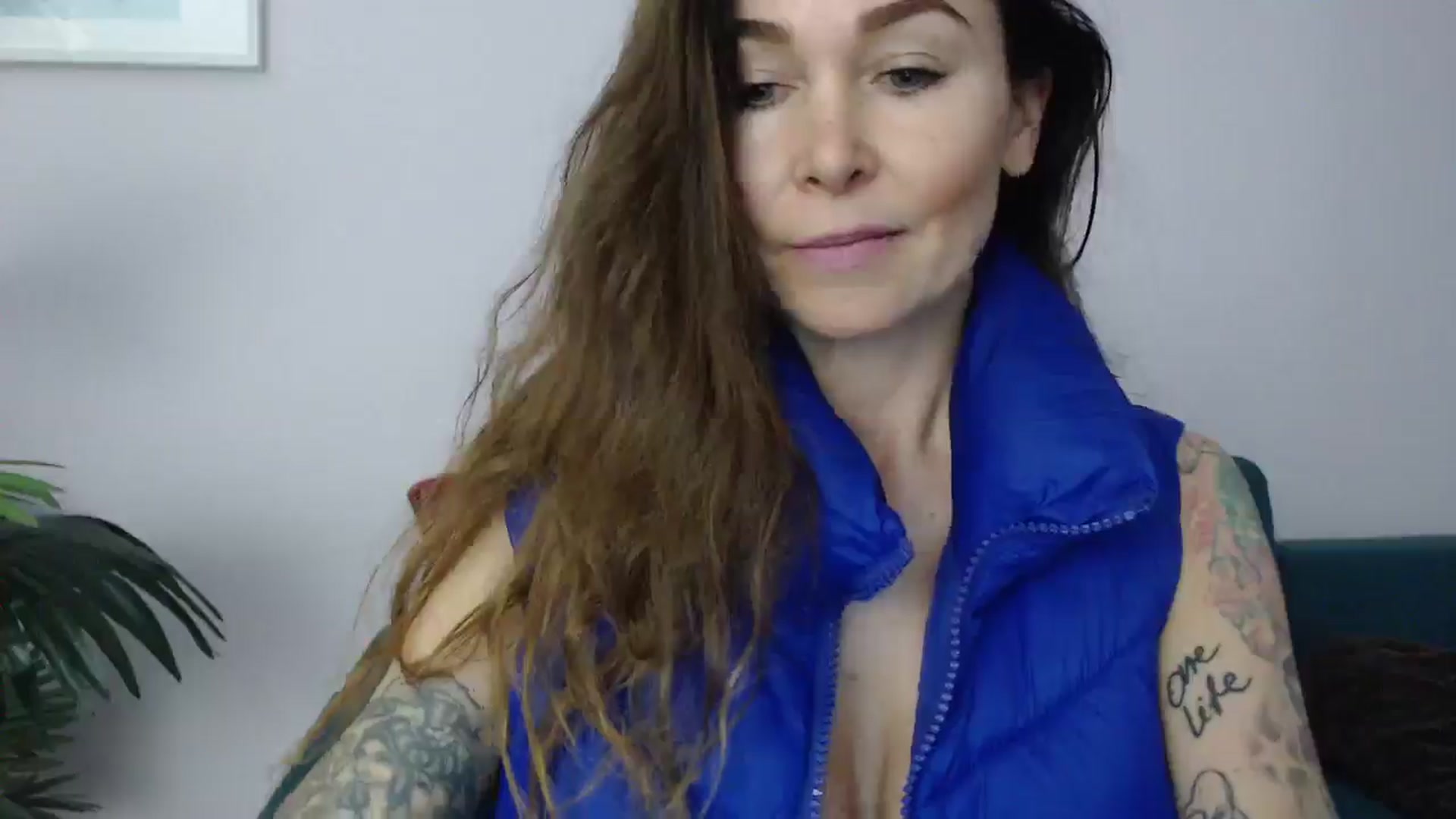Gallery image thumbnail from Delilah_sweet's myfreecams stream on, 05/21/2025, 16:24 image 4 of 20