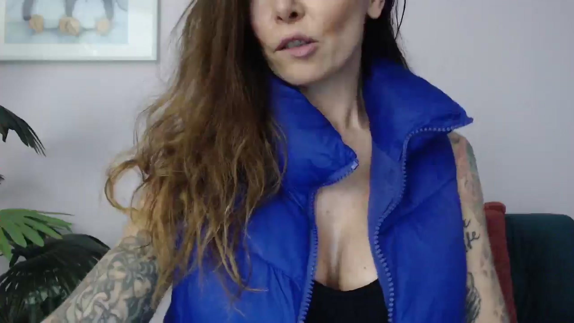 Gallery image thumbnail from Delilah_sweet's myfreecams stream on, 05/21/2025, 16:24 image 12 of 20