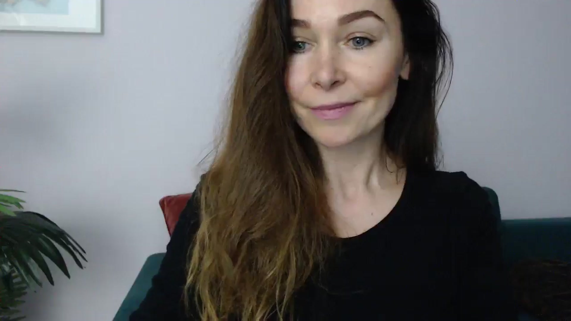 Gallery image thumbnail from Delilah_sweet's myfreecams stream on, 05/21/2025, 17:24 image 14 of 20