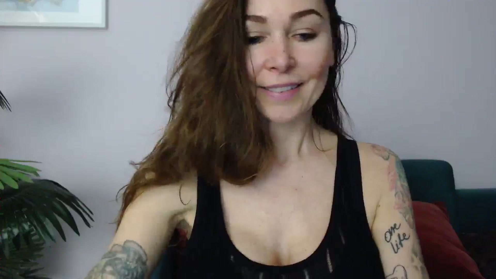Gallery image thumbnail from Delilah_sweet's myfreecams stream on, 05/26/2025, 16:20 image 16 of 20