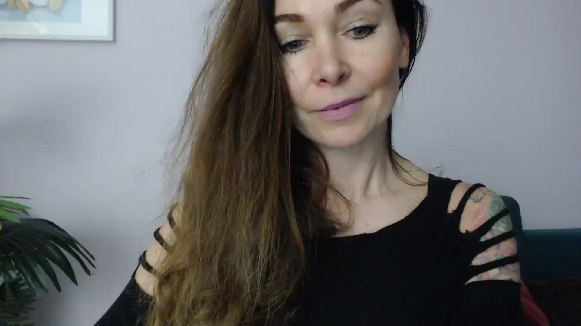 Gallery image thumbnail from Delilah_sweet's myfreecams stream on, 05/27/2025, 16:32 image 18 of 20