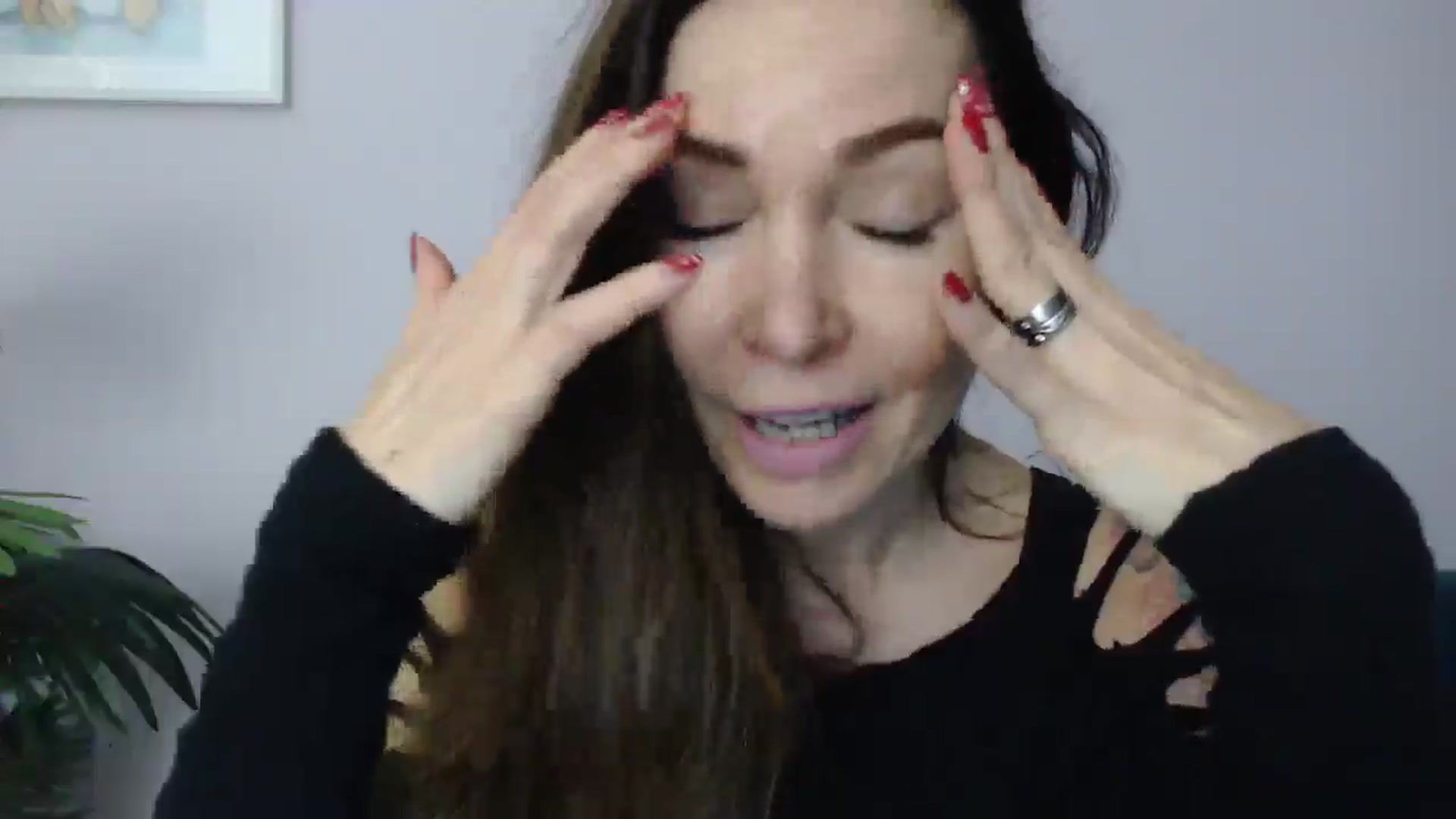 Gallery image thumbnail from Delilah_sweet's myfreecams stream on, 05/27/2025, 16:32 image 19 of 20