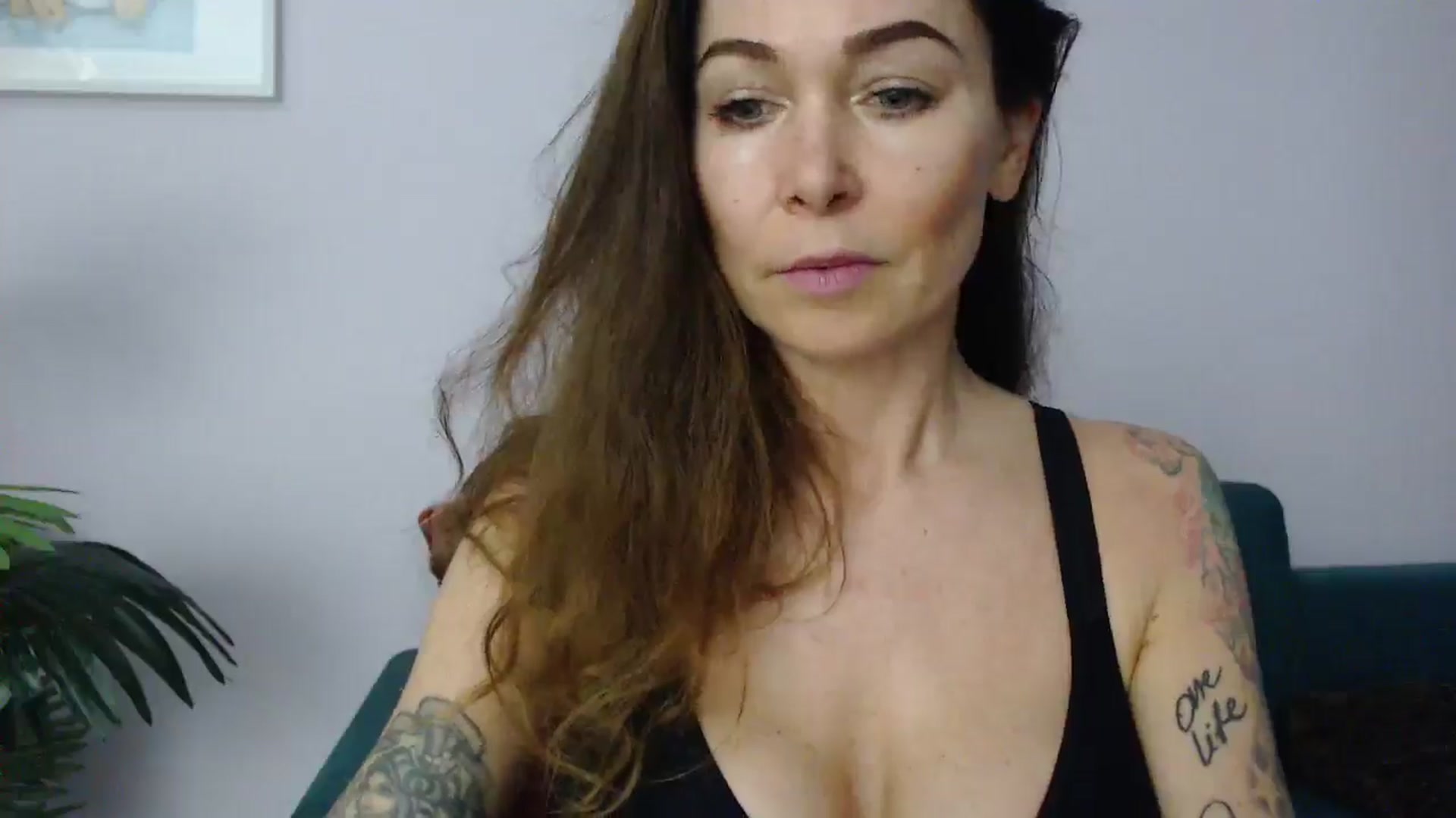 Gallery image thumbnail from Delilah_sweet's myfreecams stream on, 05/28/2025, 16:53 image 3 of 20