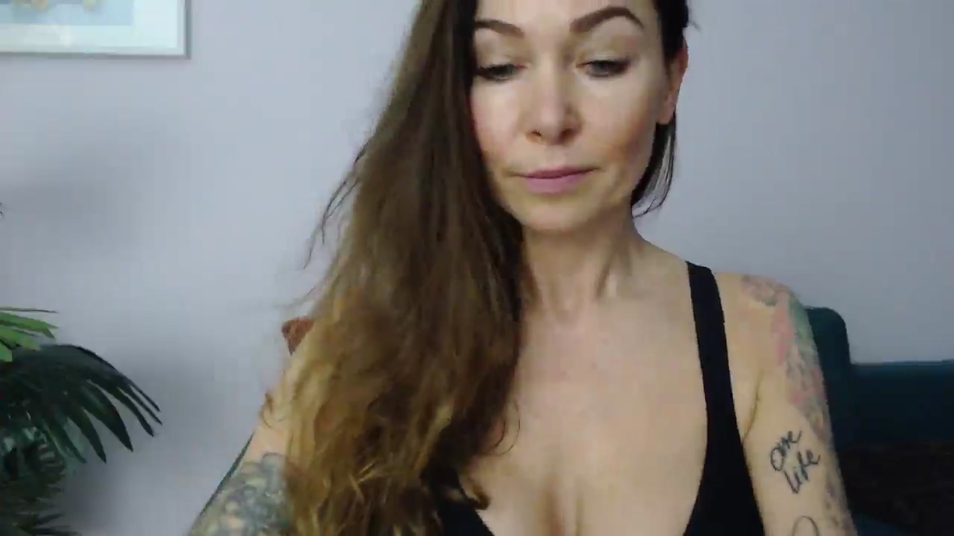 Gallery image thumbnail from Delilah_sweet's myfreecams stream on, 05/29/2025, 15:23 image 8 of 20