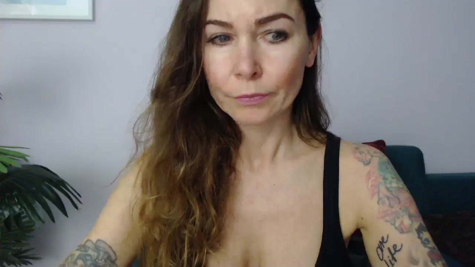 Gallery image thumbnail from Delilah_sweet's myfreecams stream on, 05/29/2025, 15:23 image 13 of 20