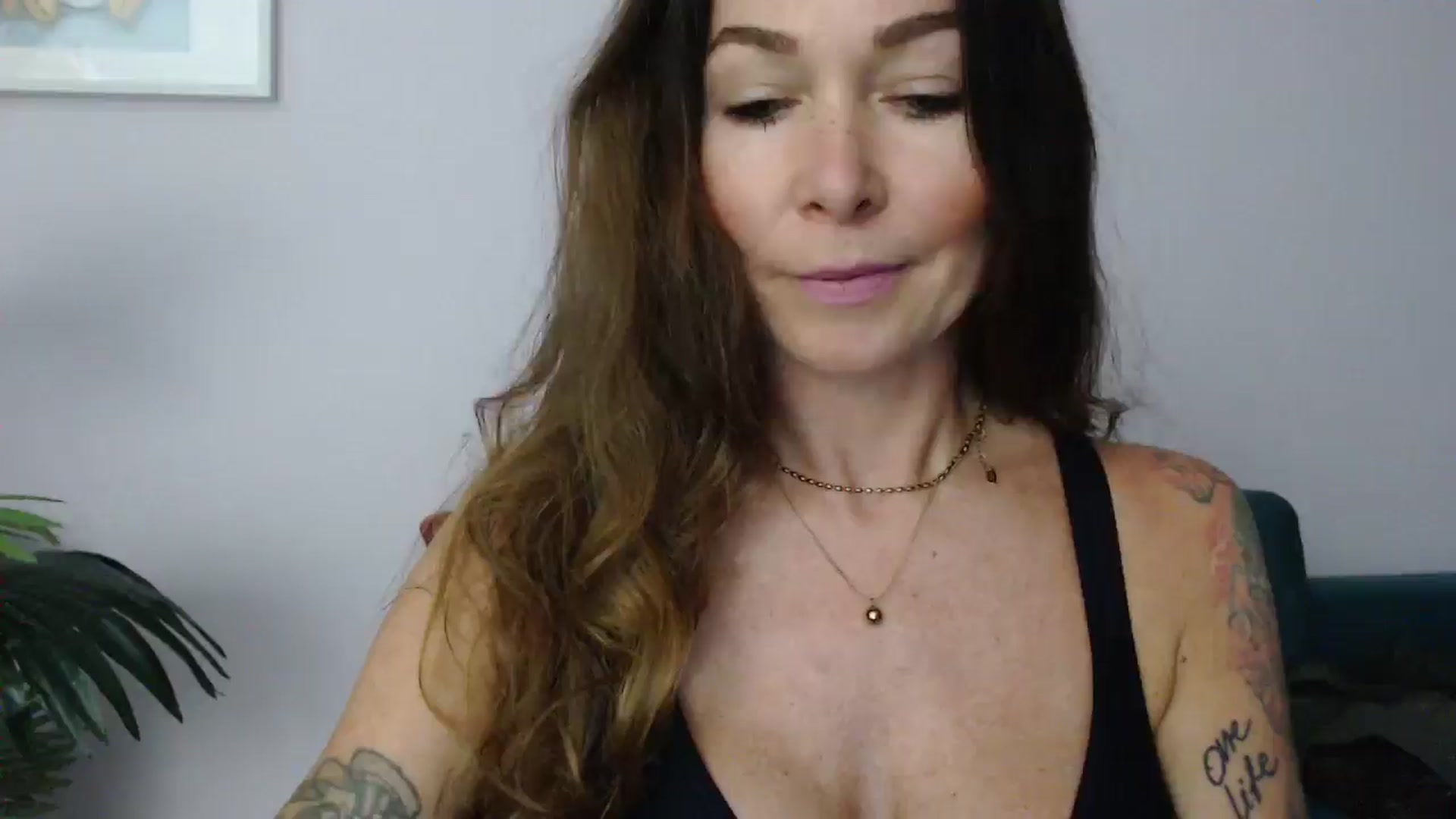 Gallery image thumbnail from Delilah_sweet's myfreecams stream on, 06/10/2025, 17:17 image 1 of 20
