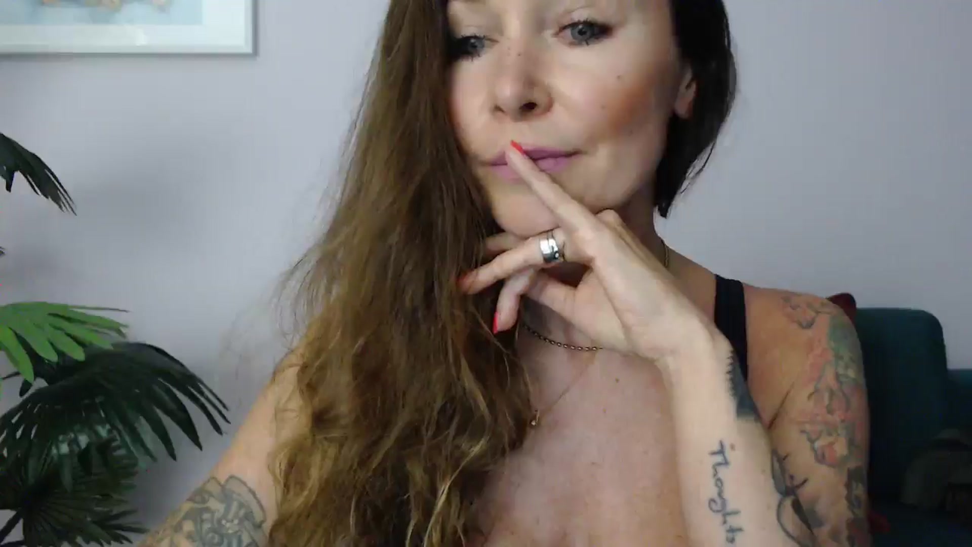 Gallery image thumbnail from Delilah_sweet's myfreecams stream on, 06/10/2025, 17:31 image 2 of 20
