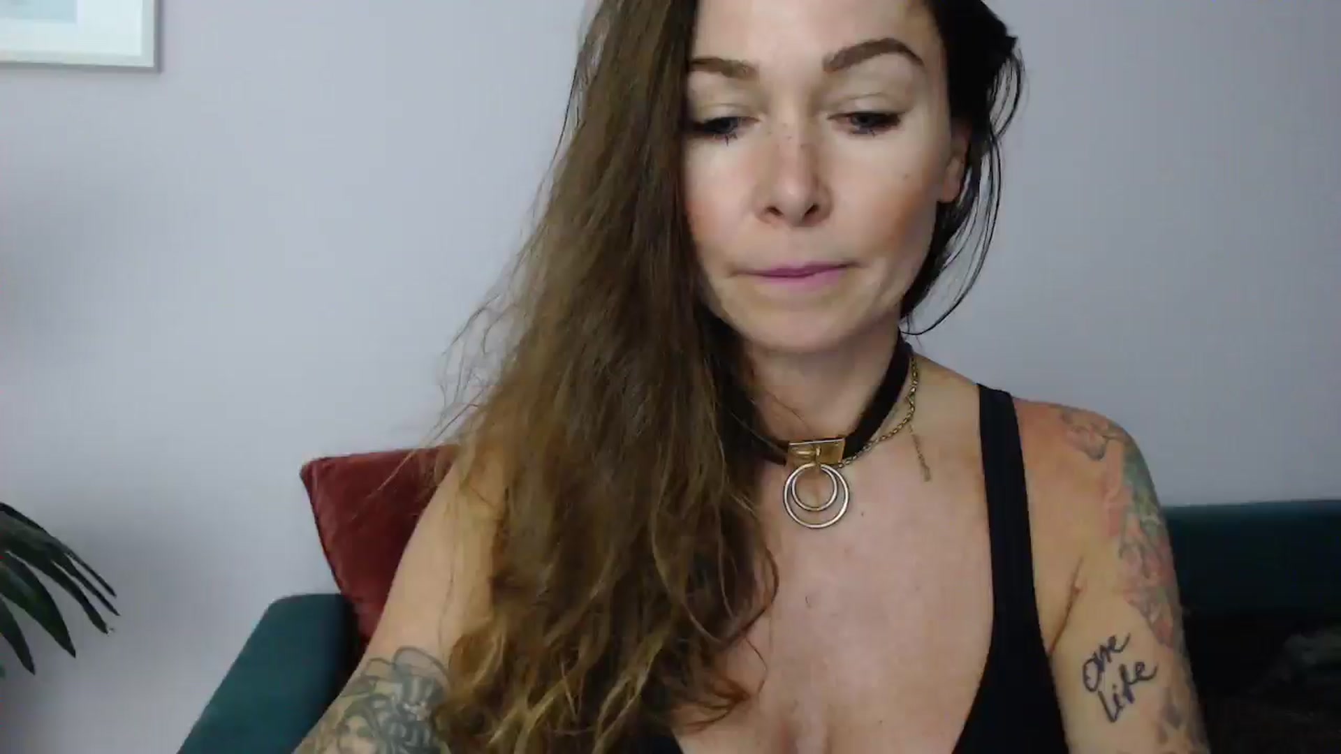 Gallery image thumbnail from Delilah_sweet's myfreecams stream on, 06/10/2025, 18:38 image 5 of 20