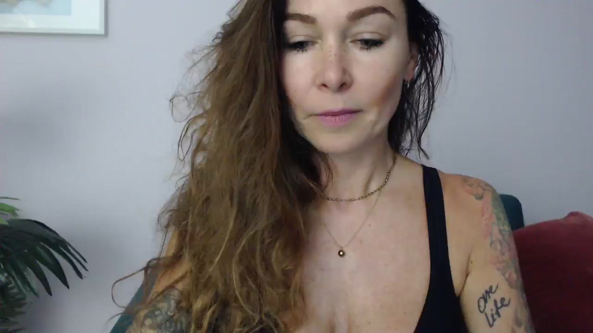 Gallery image thumbnail from Delilah_sweet's myfreecams stream on, 06/12/2025, 15:37 image 5 of 20