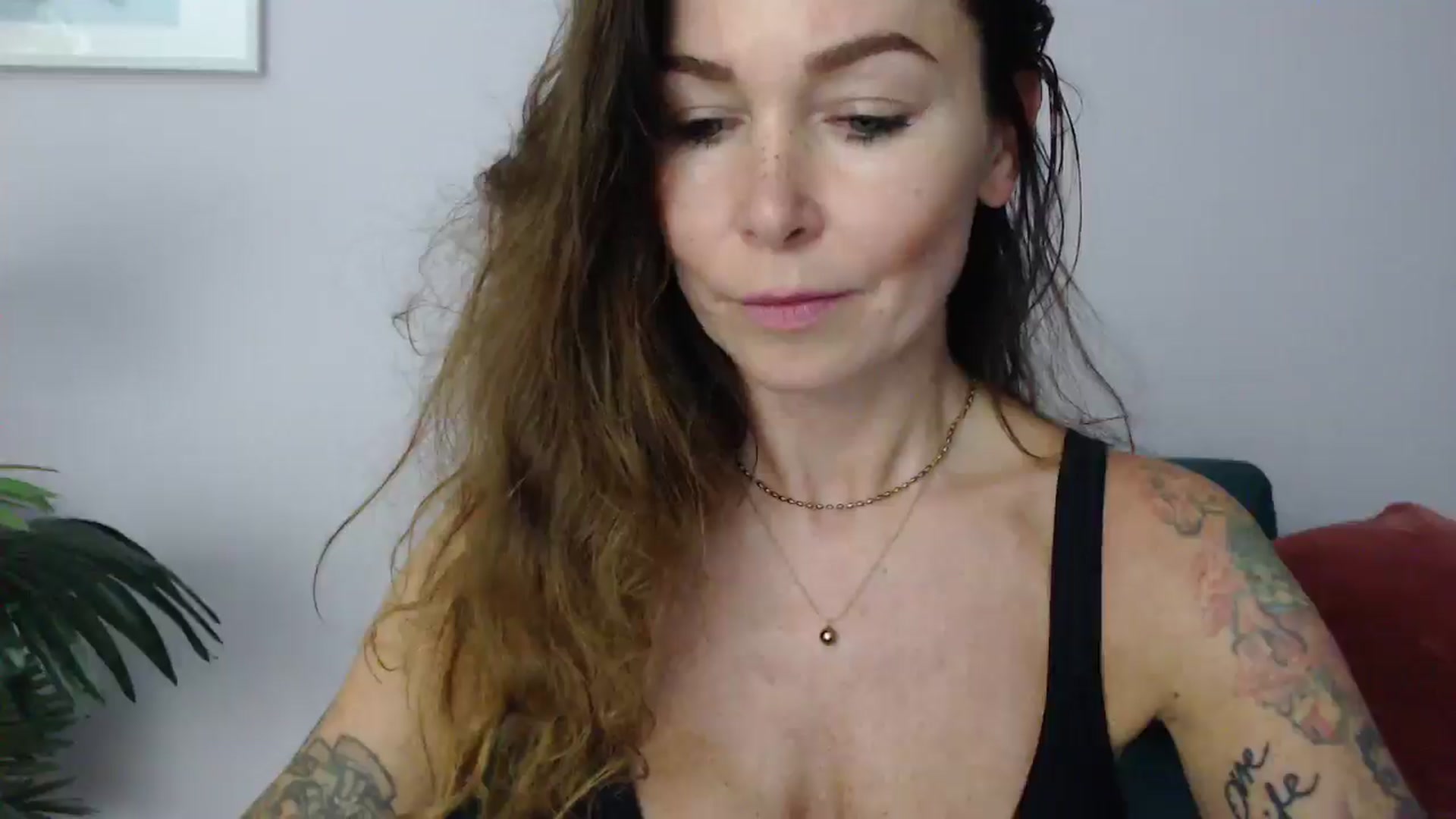 Gallery image thumbnail from Delilah_sweet's myfreecams stream on, 06/12/2025, 15:37 image 16 of 20